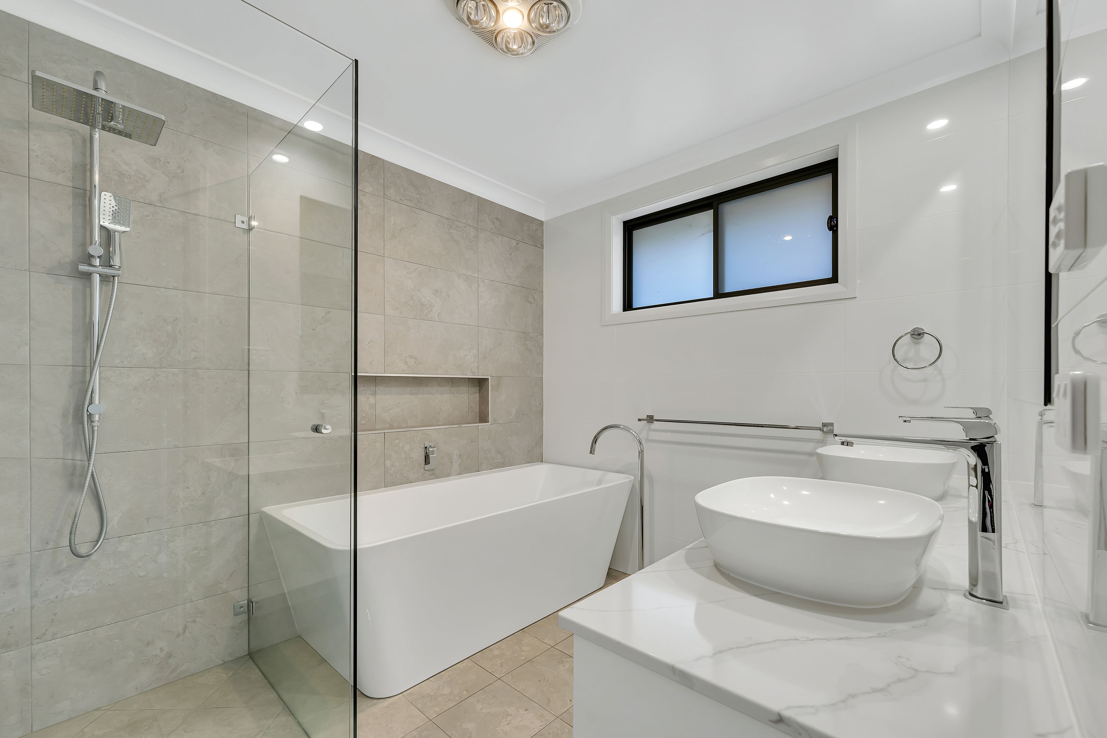 14 Richardson Avenue — photo 6 of 21