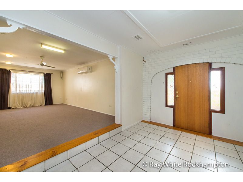 270 Farm Street, Kawana, QLD 4701