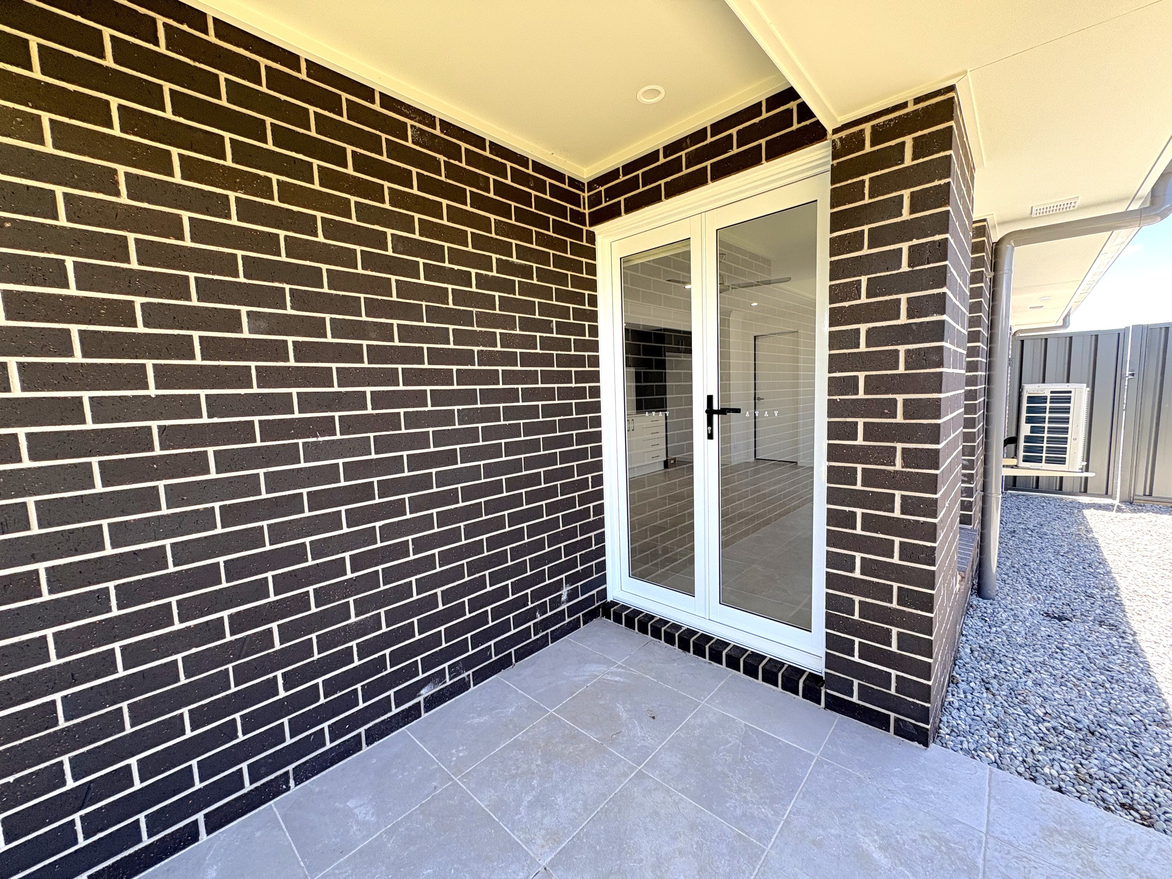 2/10 Linden Street — photo 11 of 12