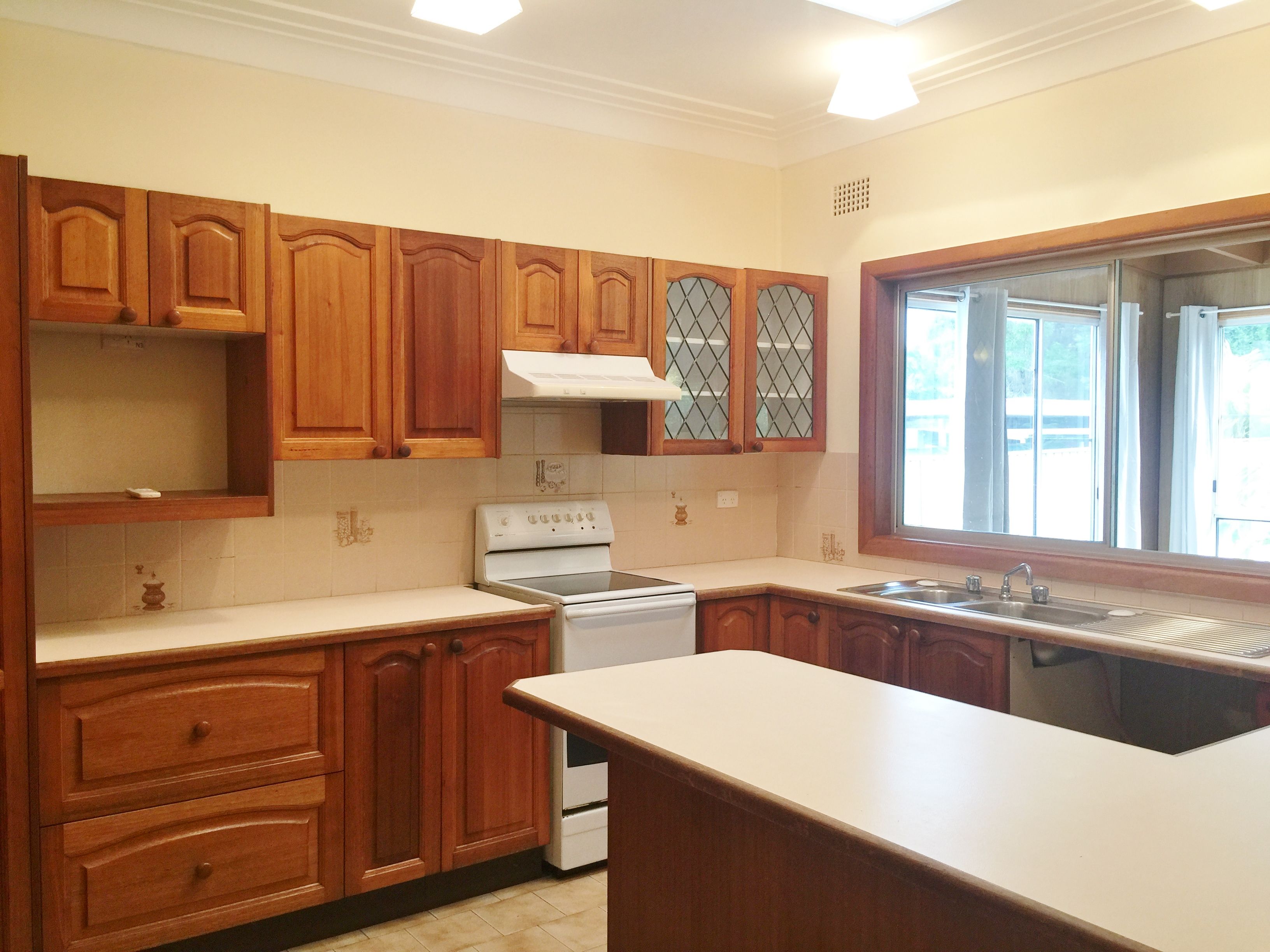 140 Sunrise Avenue, Budgewoi, NSW 2262