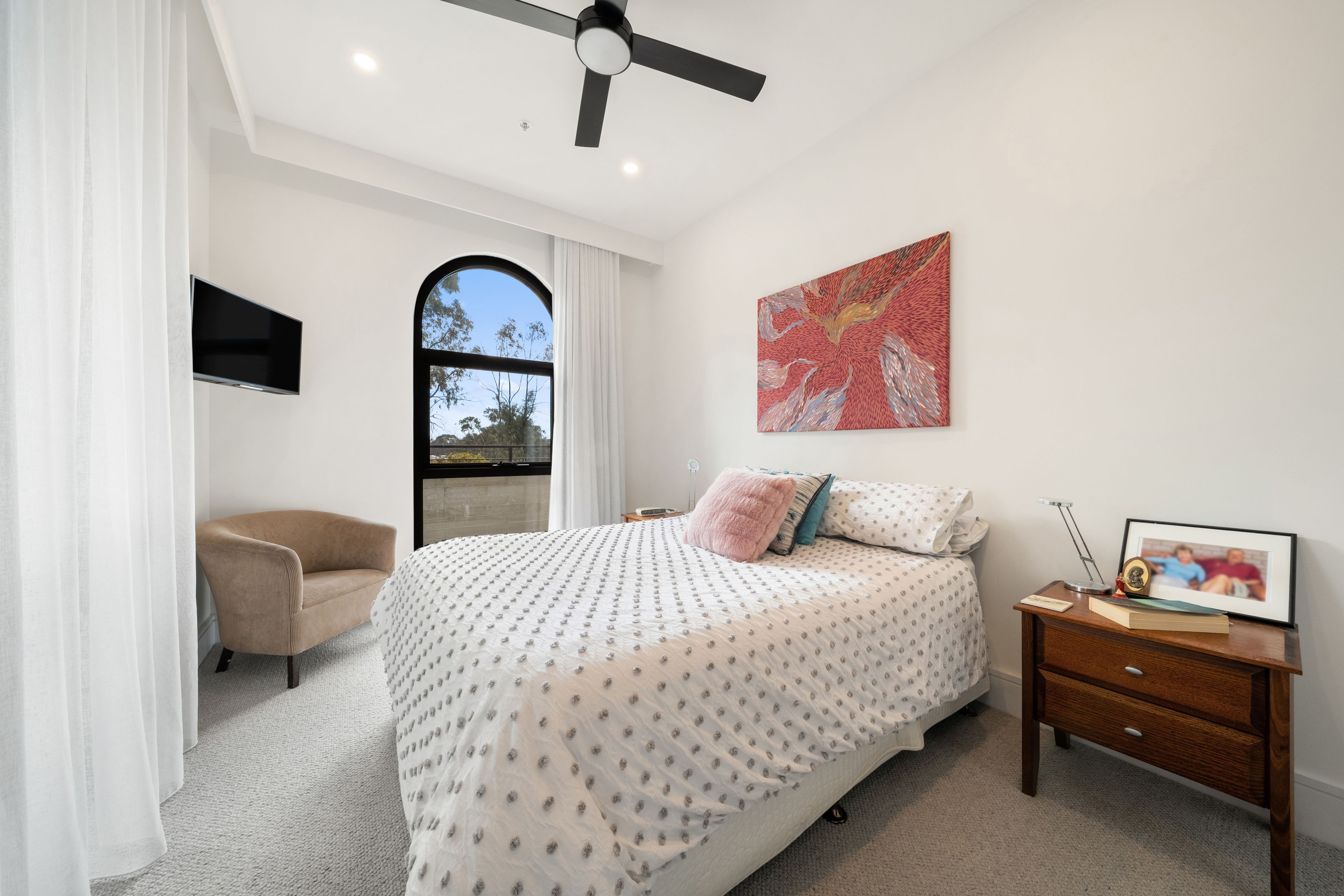 5/1 Lady Nelson Place — photo 8 of 25