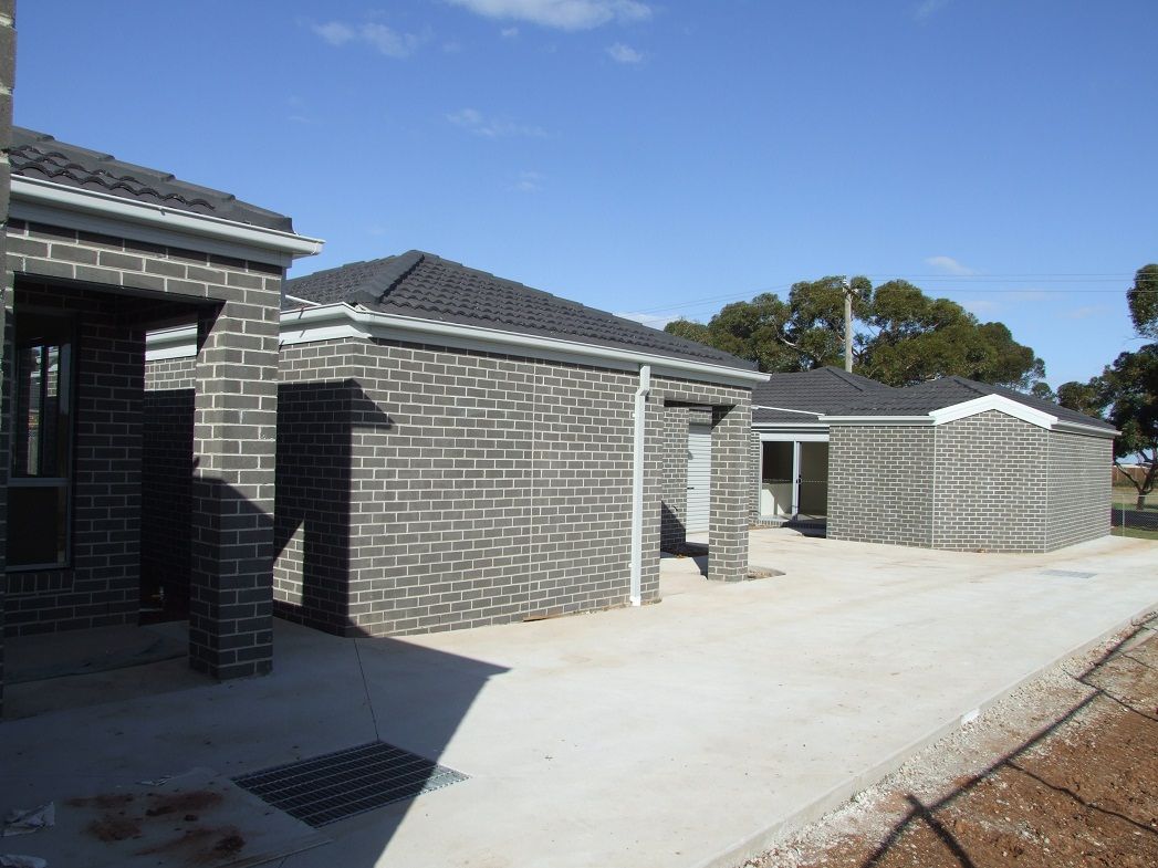 2/708 High Street, Melton West, VIC 3337