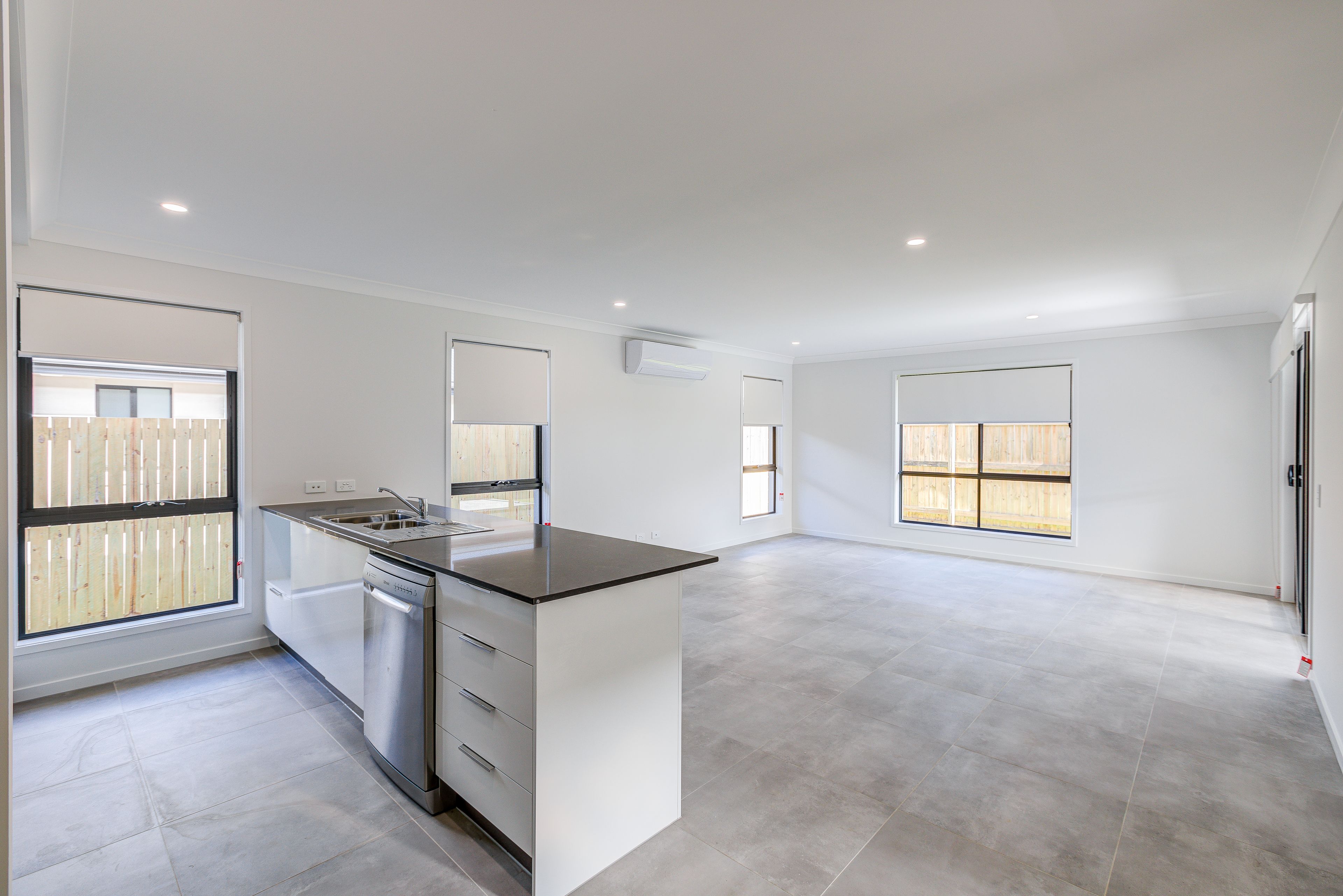 8 Warrego Road, Logan Reserve, QLD 4133
