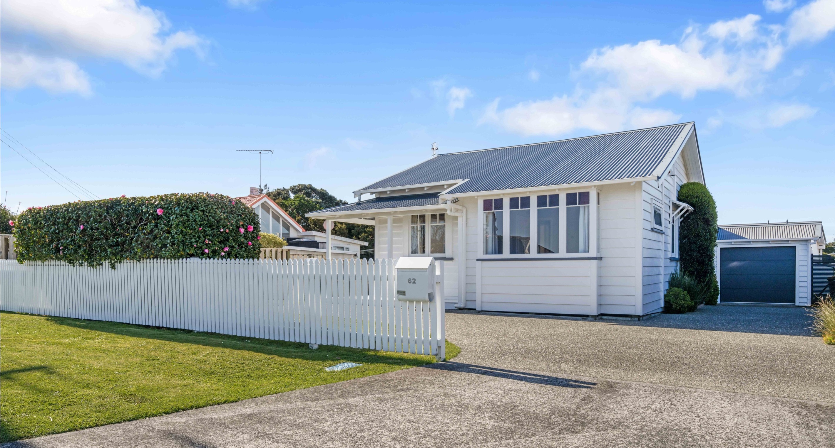 62 Beach Road, Mellons Bay, Manukau City