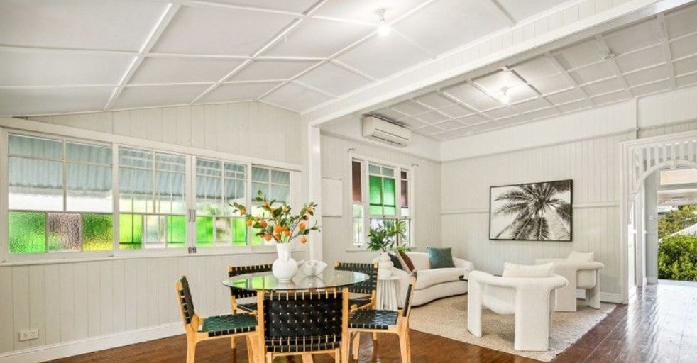 19 Nairn Street, Milton, QLD 4064