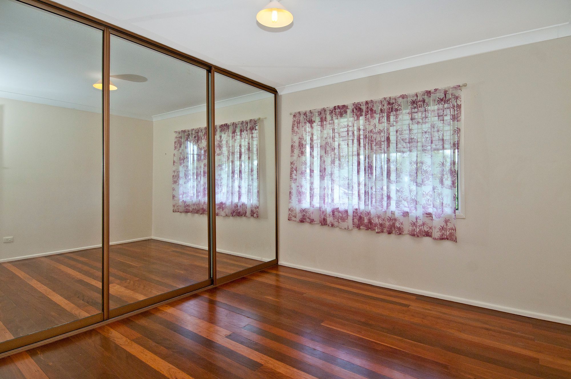 8 Poppy Street, Kingston, QLD 4114