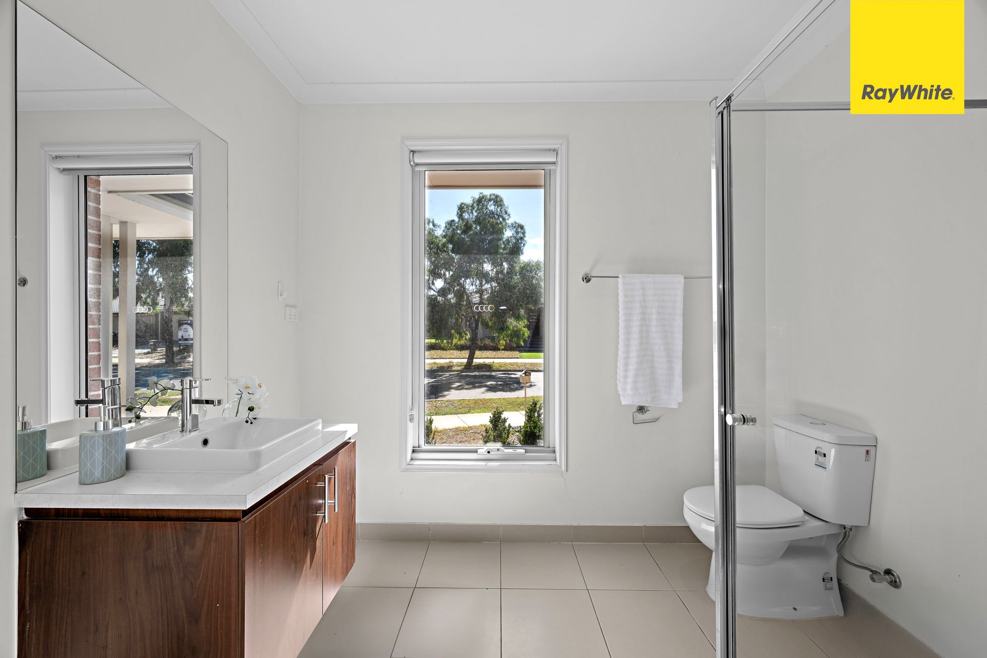 32 Diamond Parade, COBBLEBANK, VIC 3338