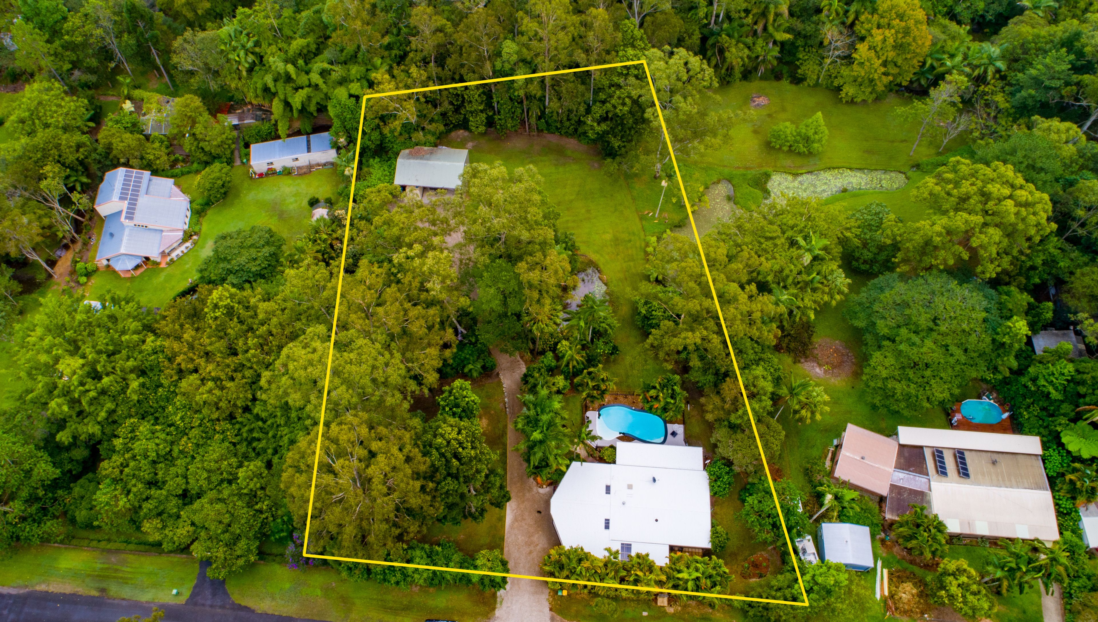 8 Woodlands Court, Mooloolah Valley QLD 4553