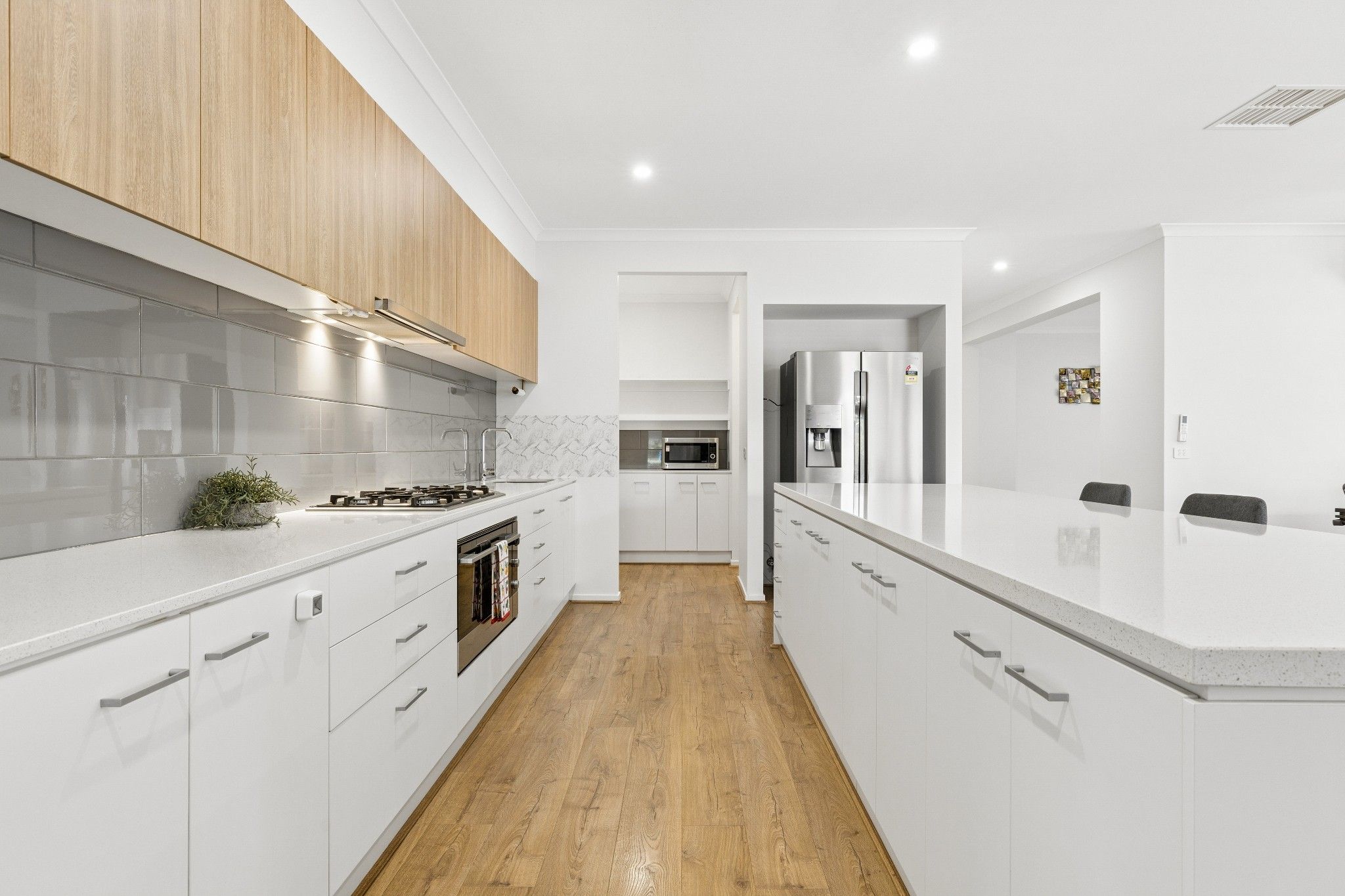 8 Lenigas Crescent — photo 4 of 30
