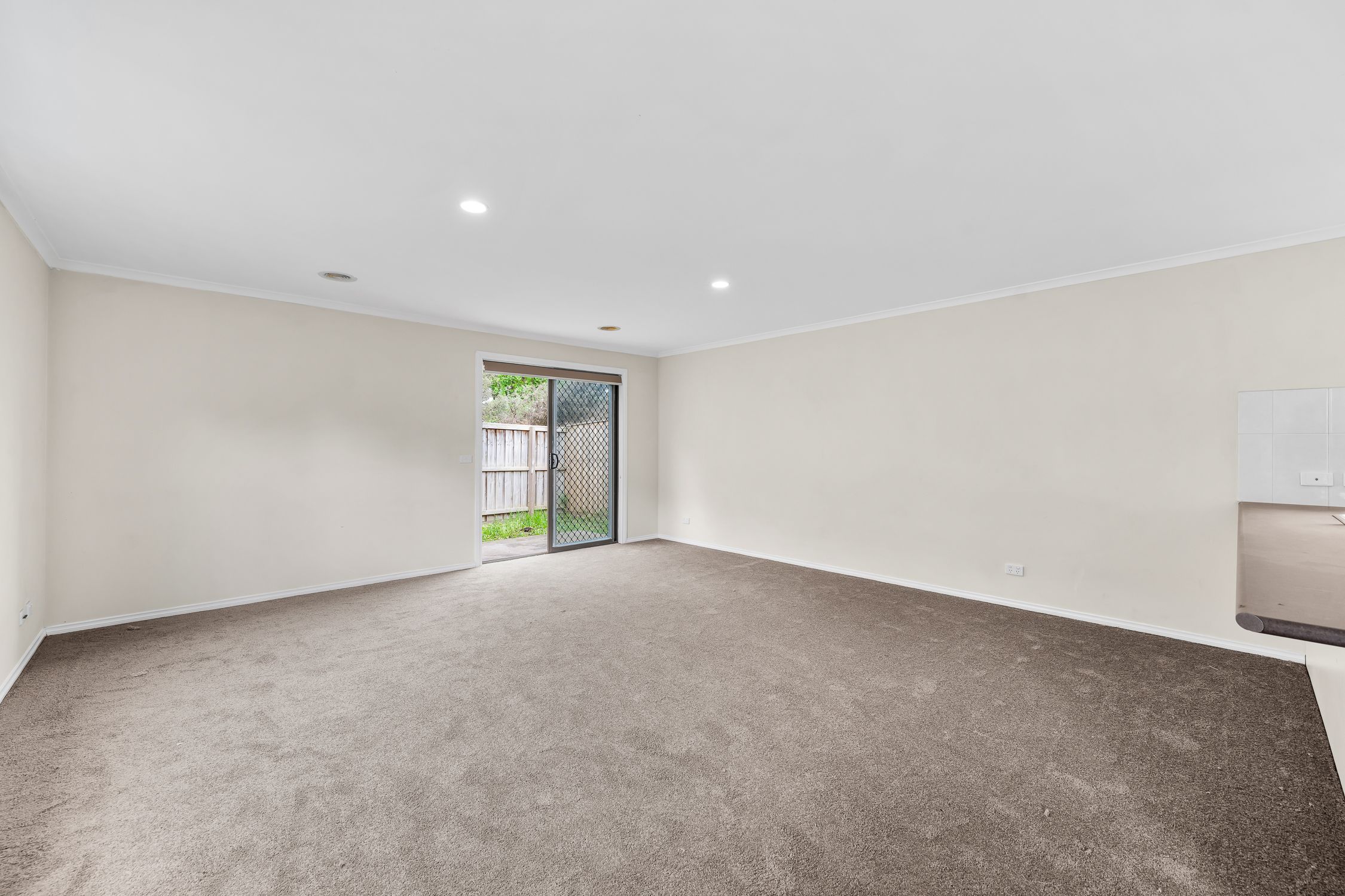 36 Algerd Way — photo 3 of 11