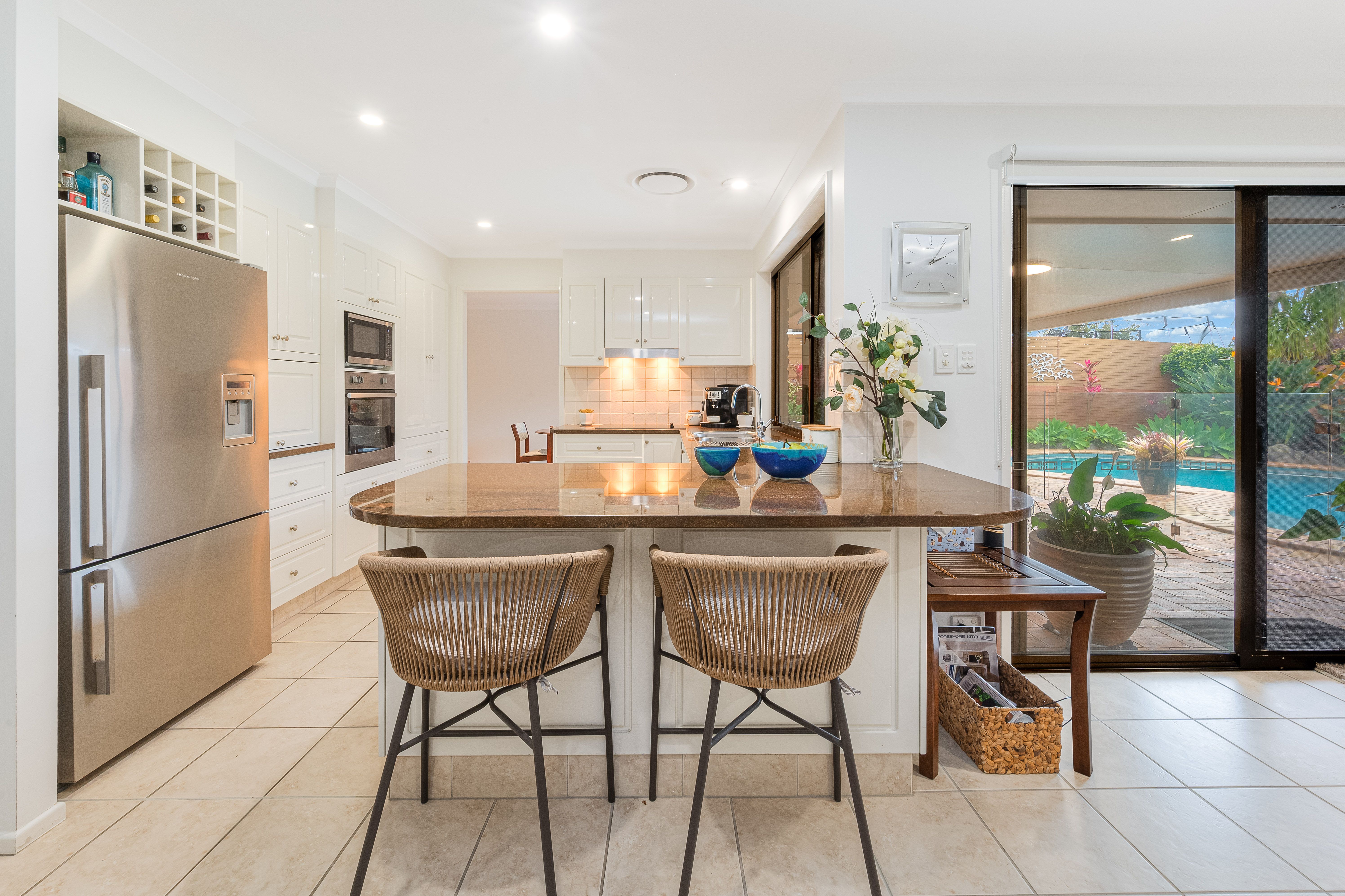 10 Bangalow Street — photo 4 of 16