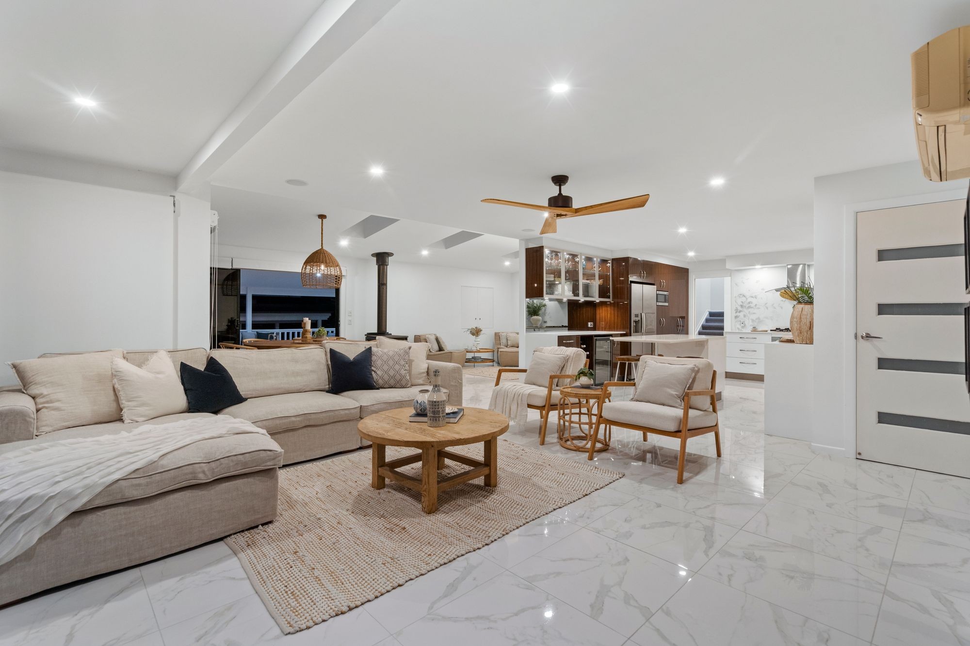 1 Savoy Drive, Broadbeach Waters, QLD 4218