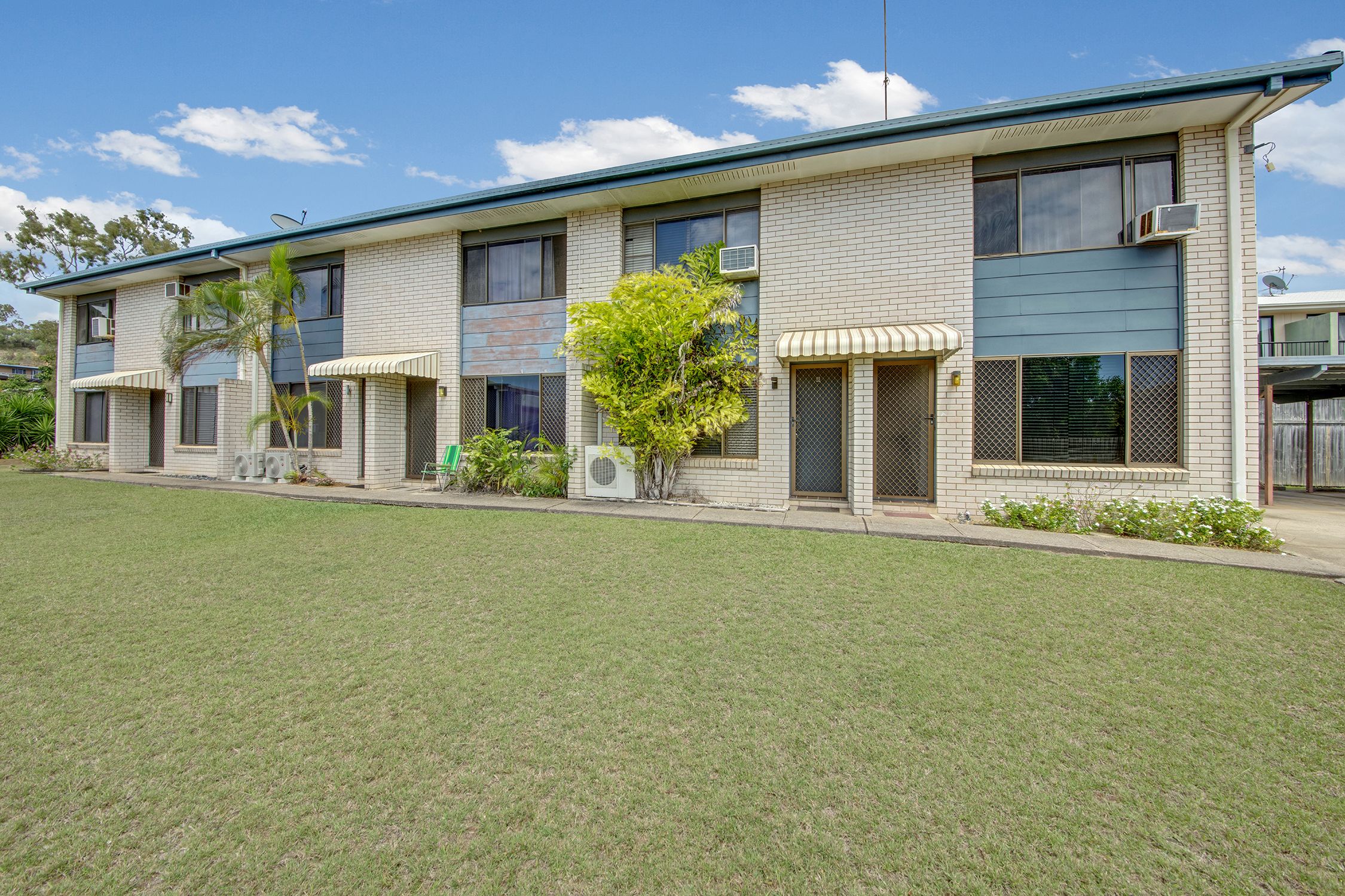 8/17 Roberts Street, South Gladstone, QLD 4680