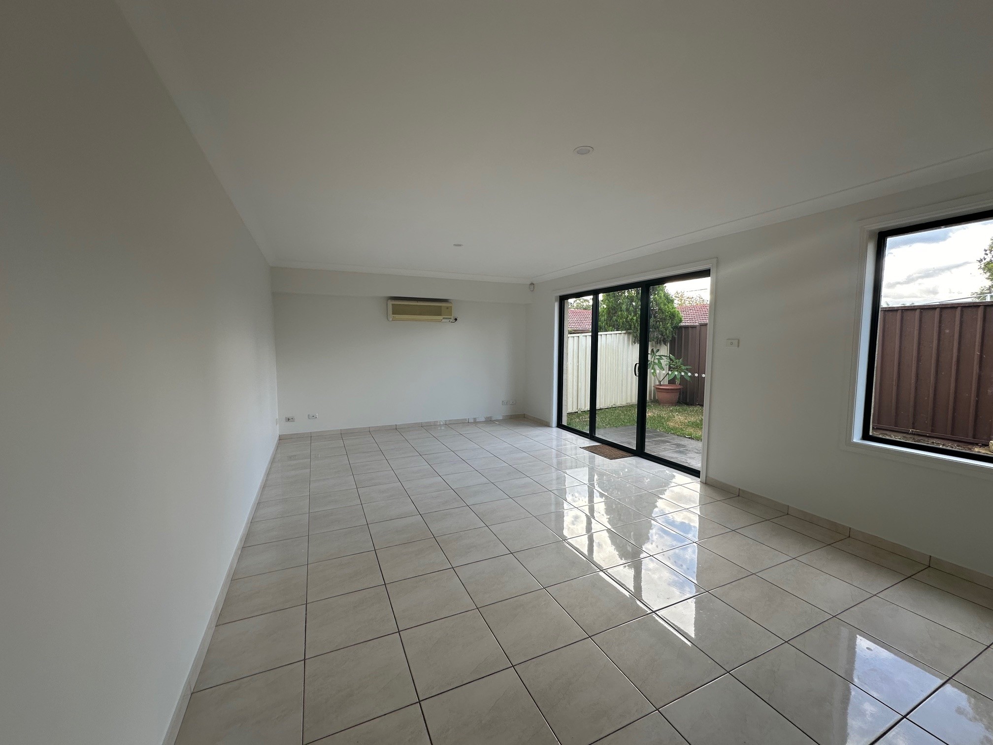 2/1 Windrush Circuit, St Clair, NSW 2759
