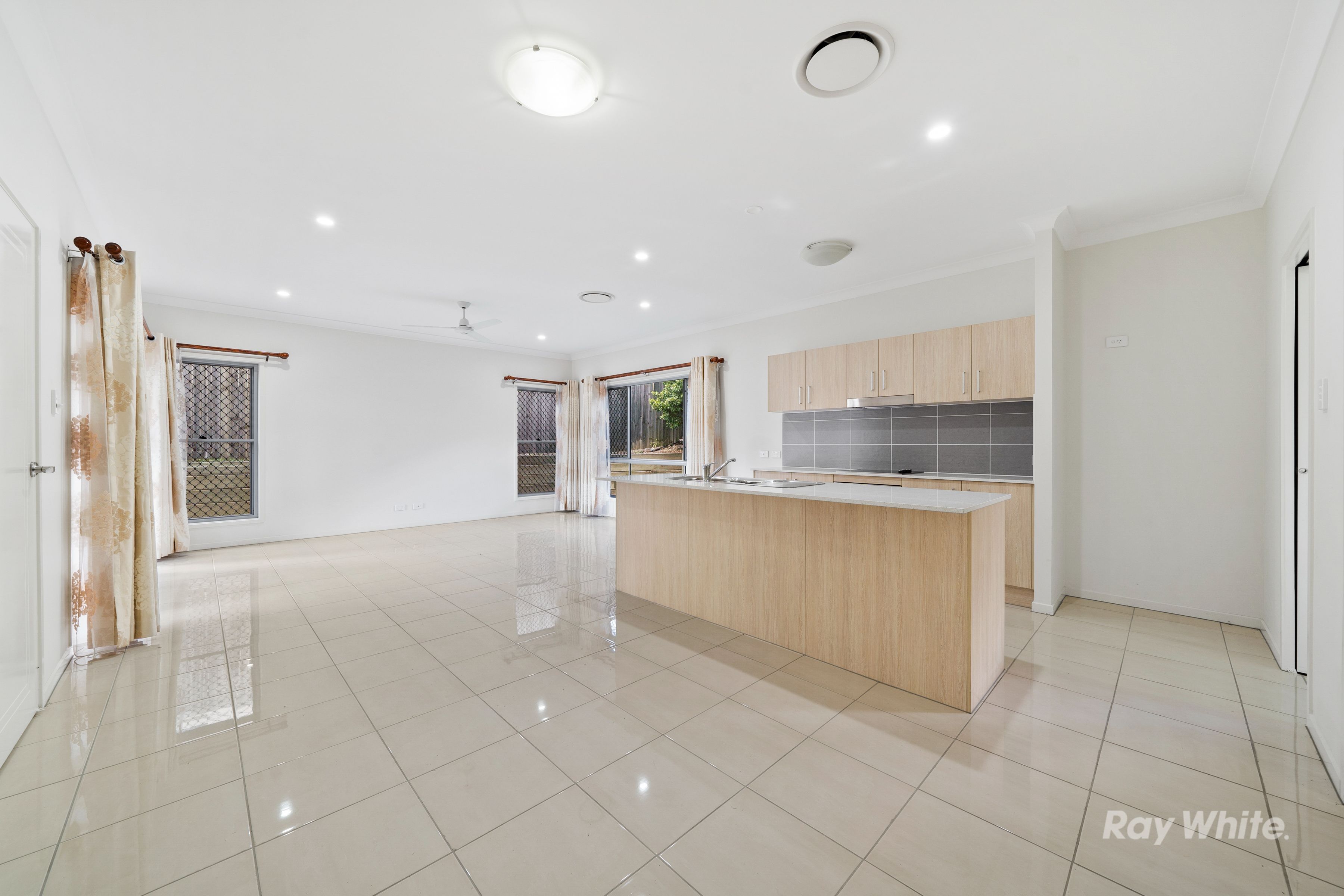 33 Lane Court, Mount Warren Park, QLD 4207
