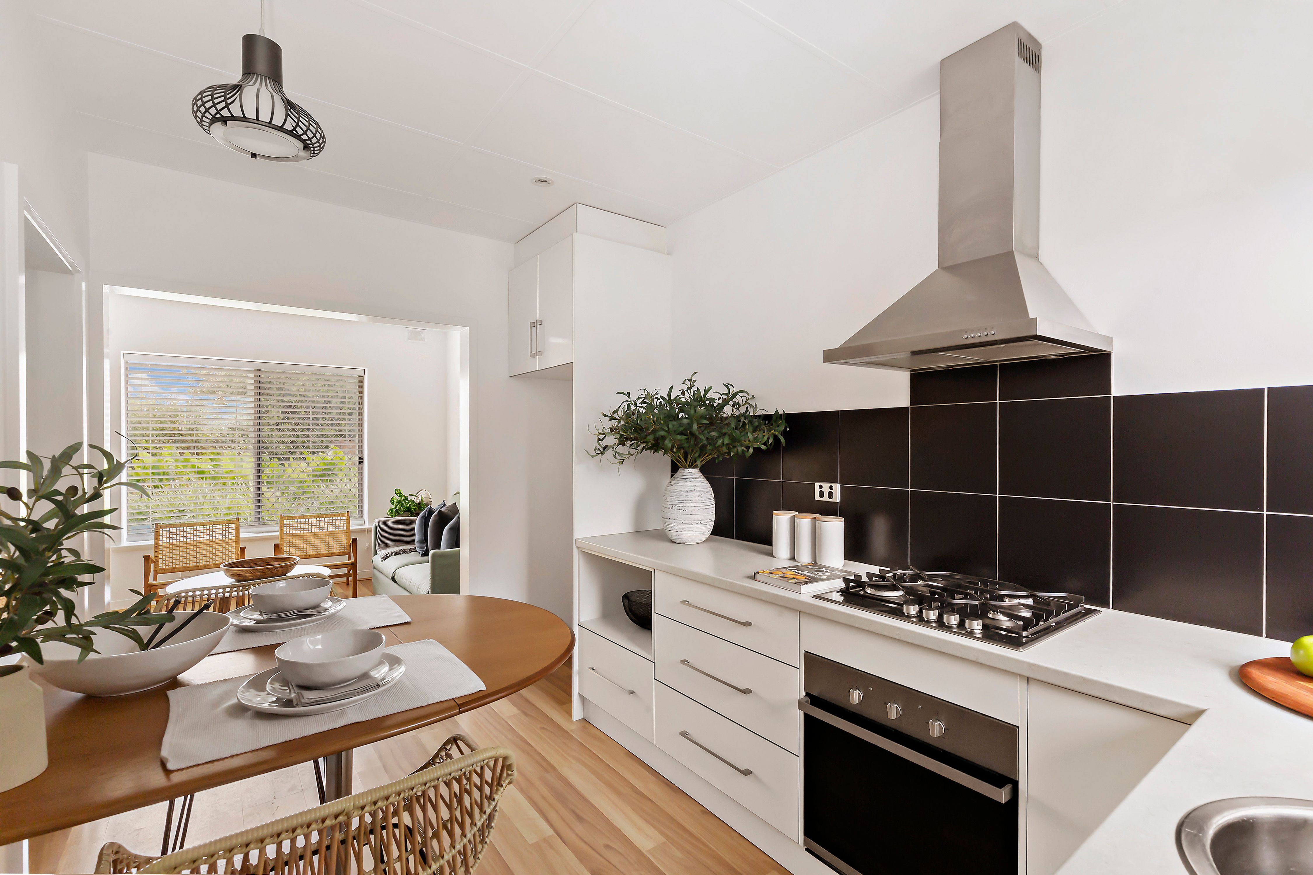 180 Seaview Road, Henley Beach South SA 5022