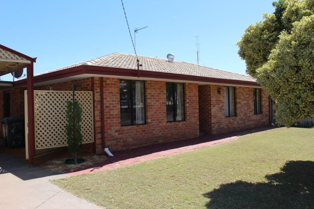 8 Canny Place, Port Denison WA 6525