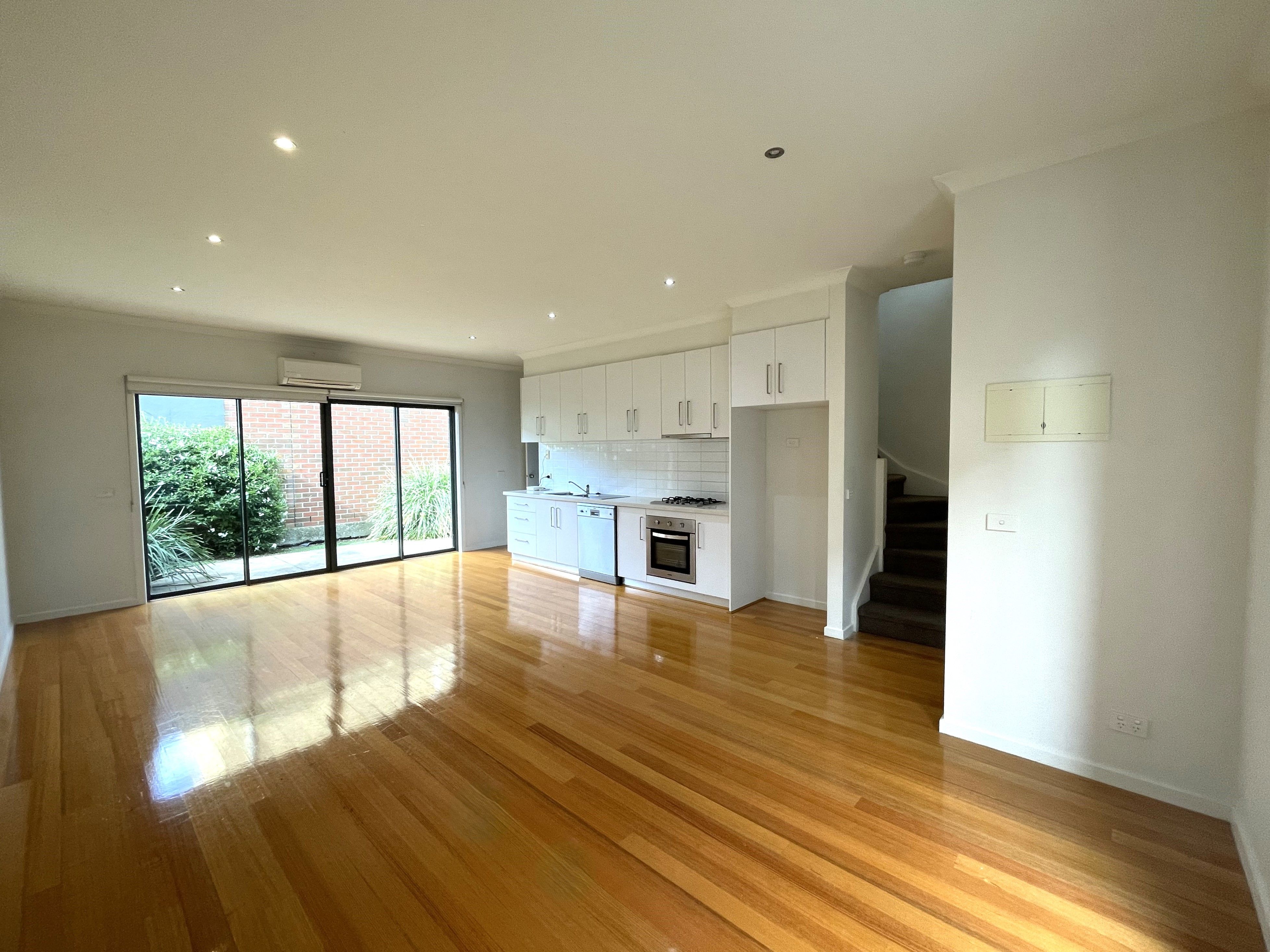 2/52 Danin Street, Pascoe Vale, VIC 3044