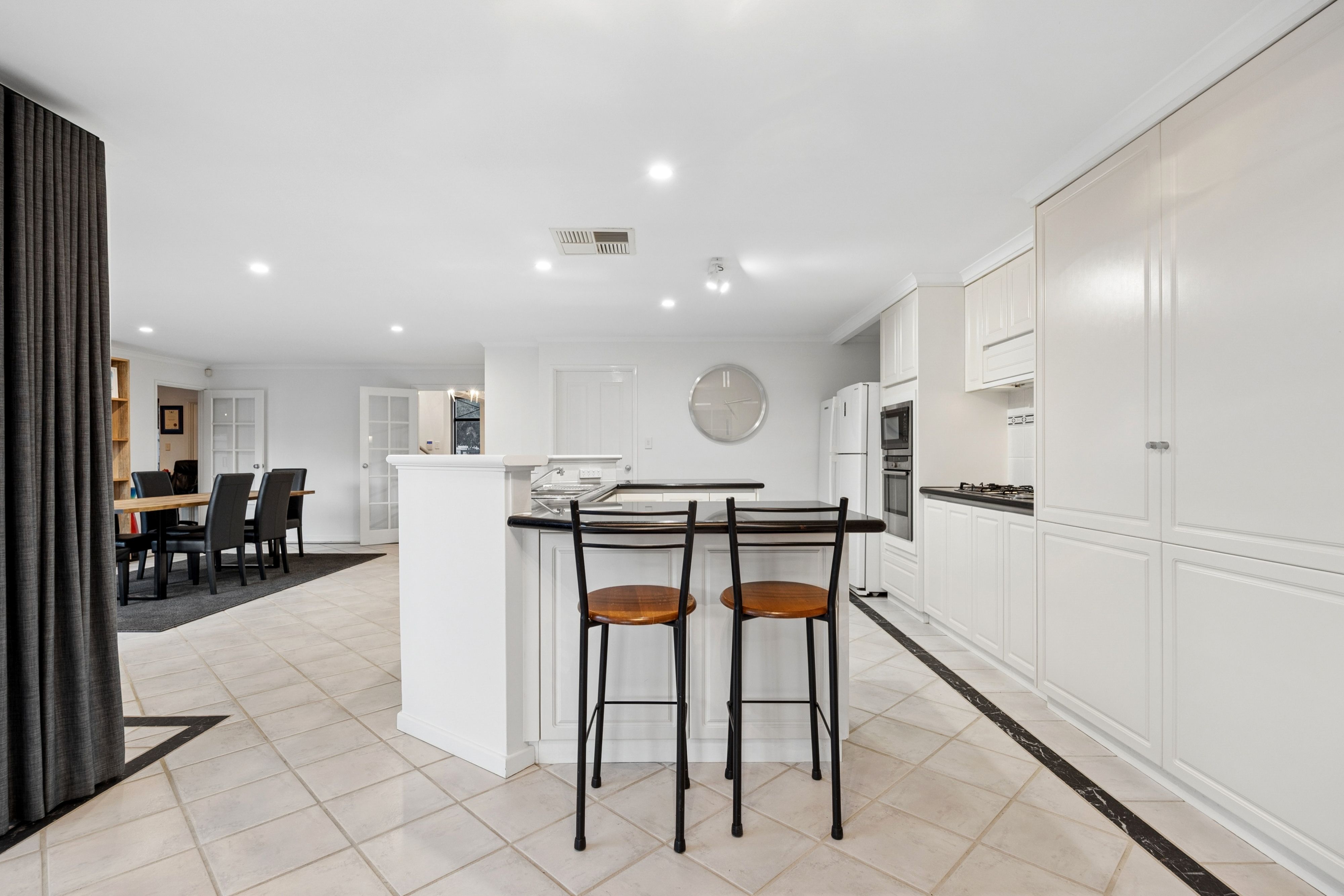 21 Kingston Street — photo 9 of 23