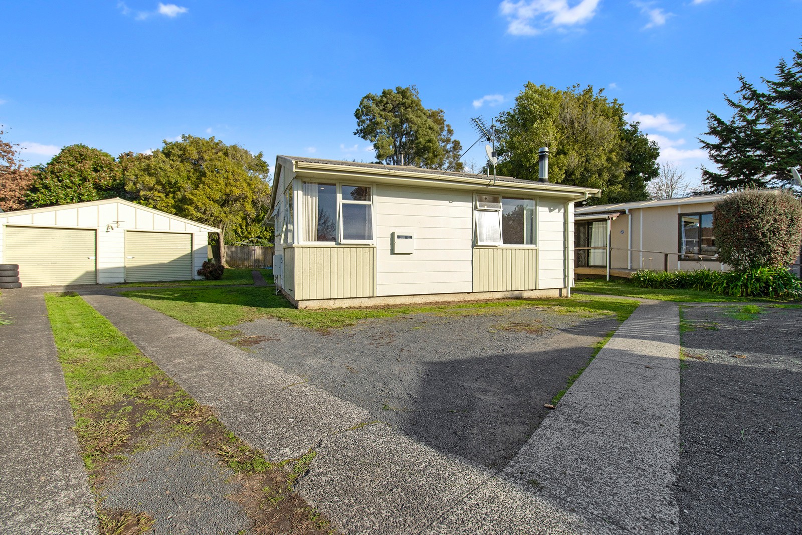 43 Oakfield Crescent, Pukete, Hamilton City
