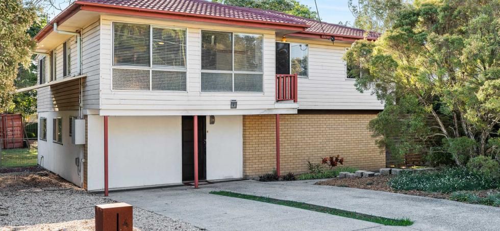 4 Hastings Street, Redbank Plains, QLD 4301