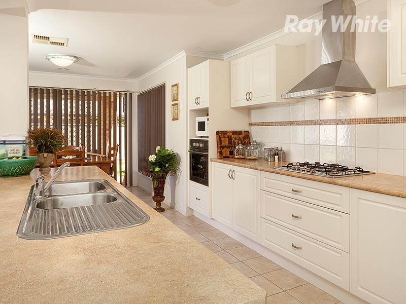 689 Pearsall Street, Hamilton Valley, NSW 2641