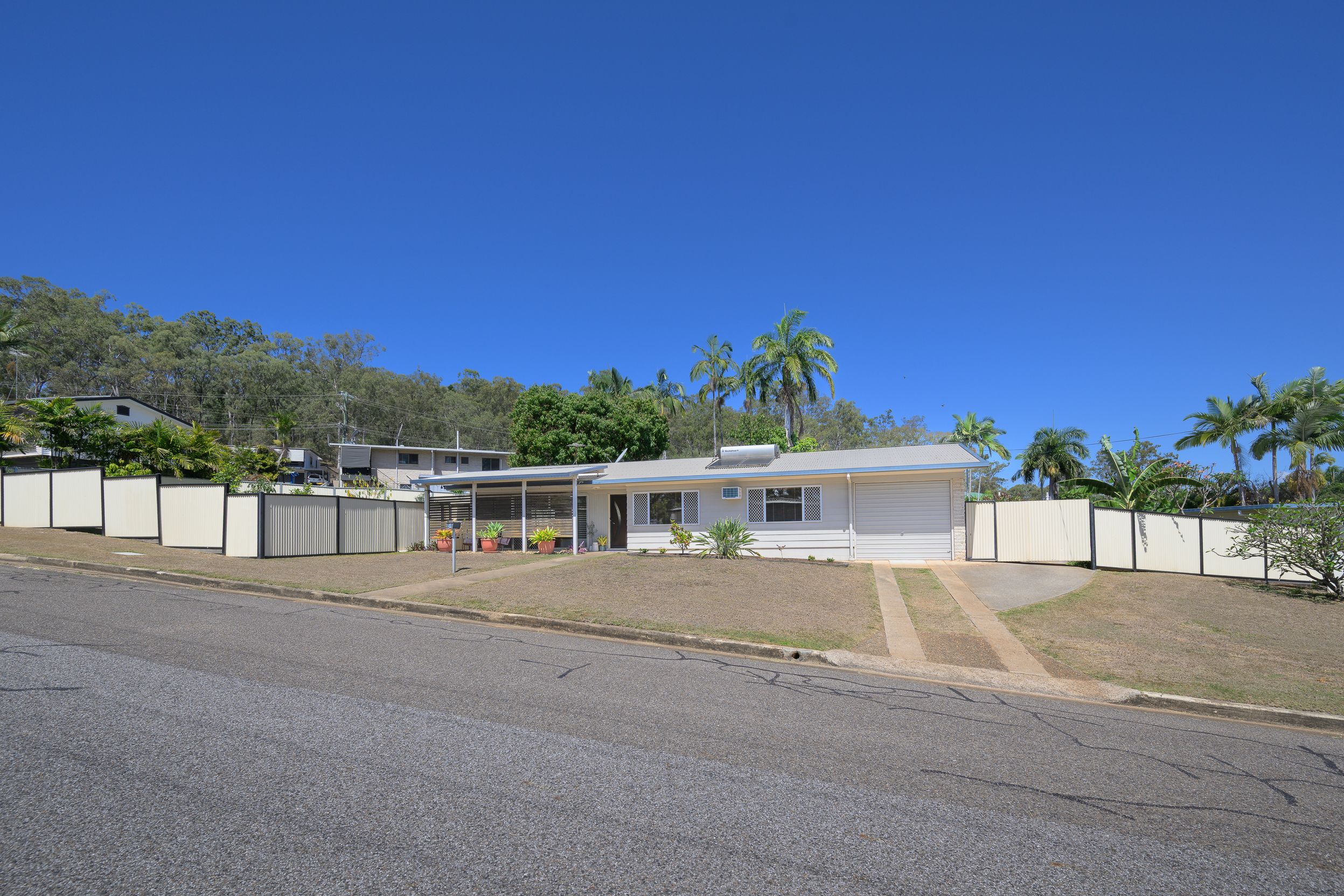 4 Steed Street, West Gladstone QLD 4680