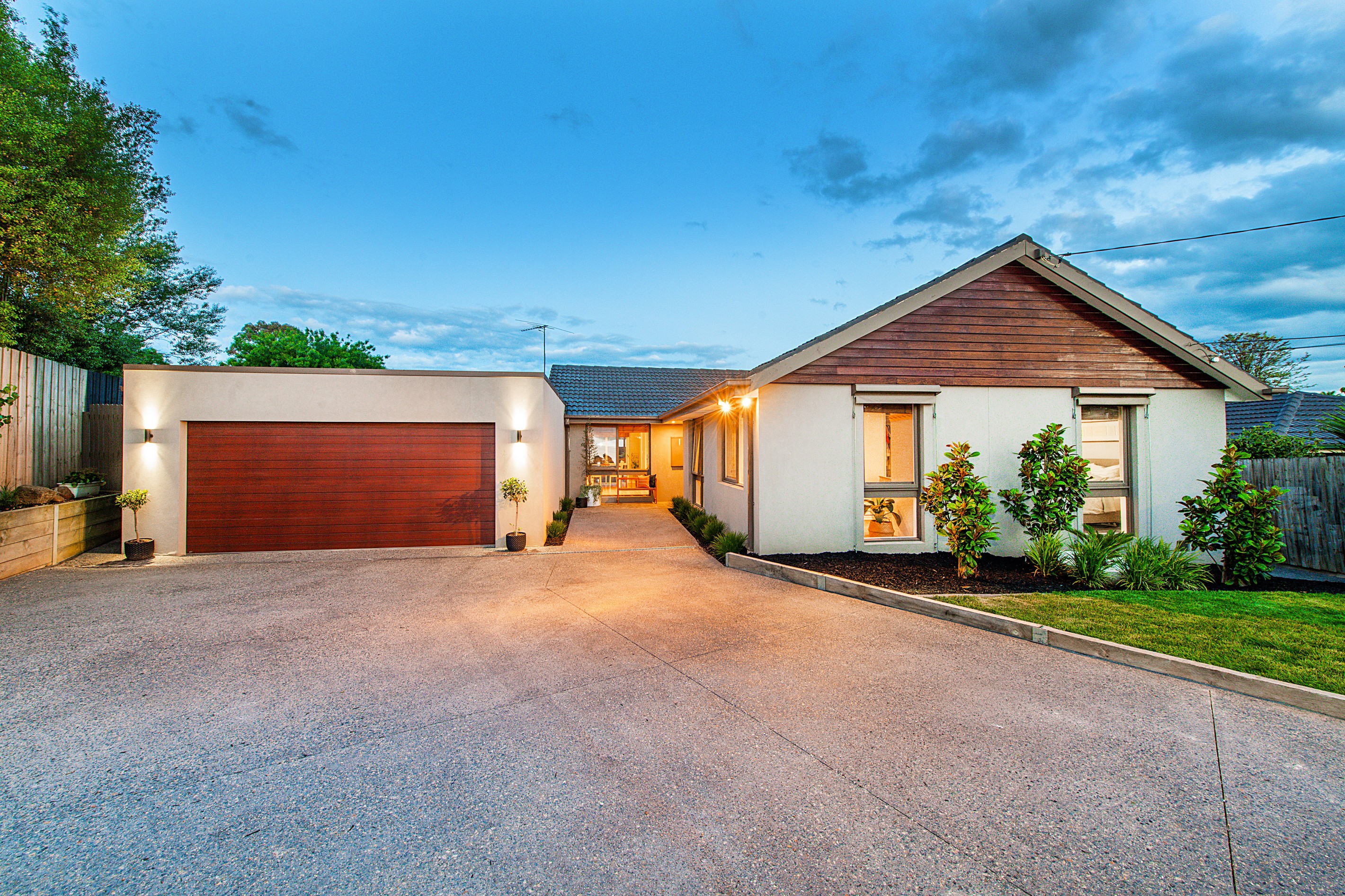 2 Fiona Court, Ferntree Gully, VIC 3156
