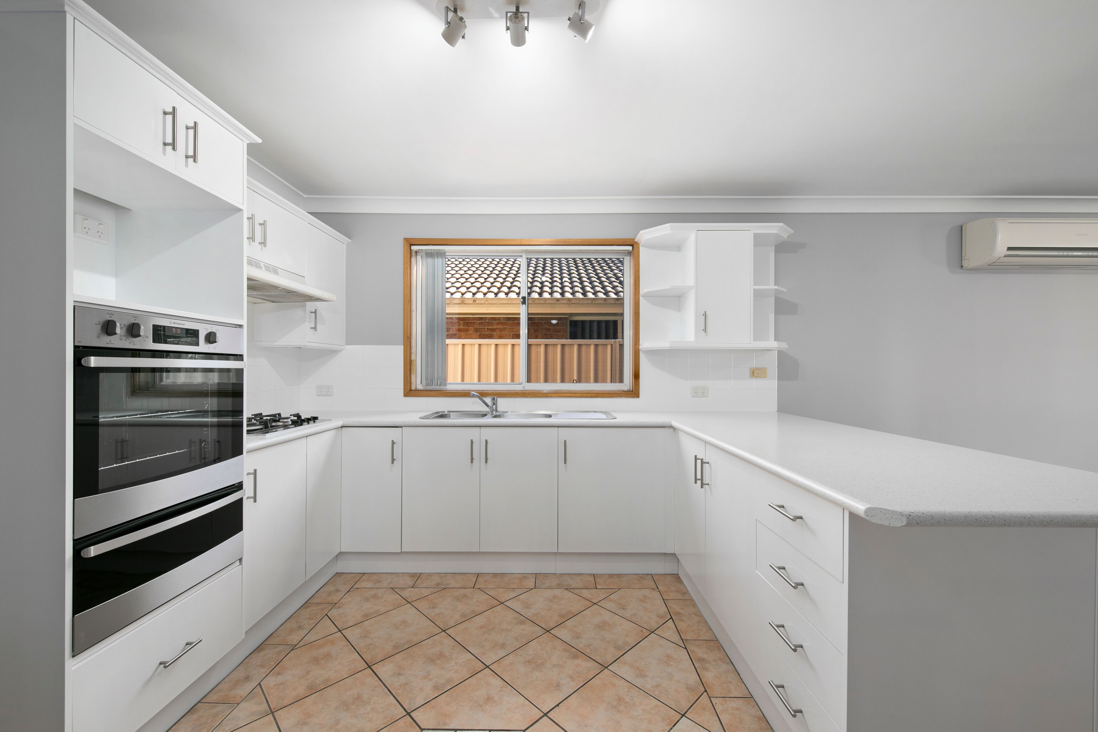 2 Angala Close, Maryland, NSW 2287