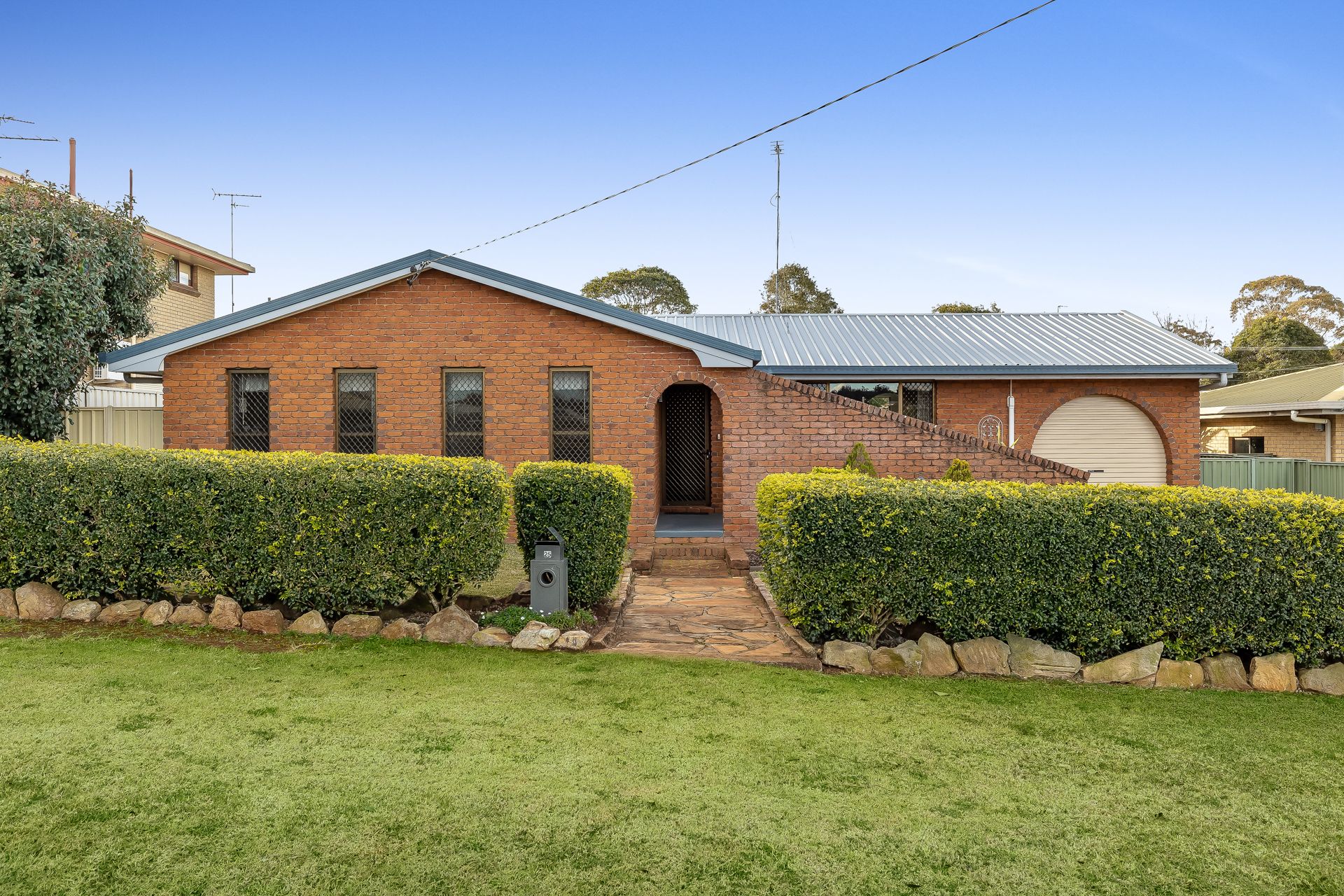 25 Nellie Street, Centenary Heights QLD 4350