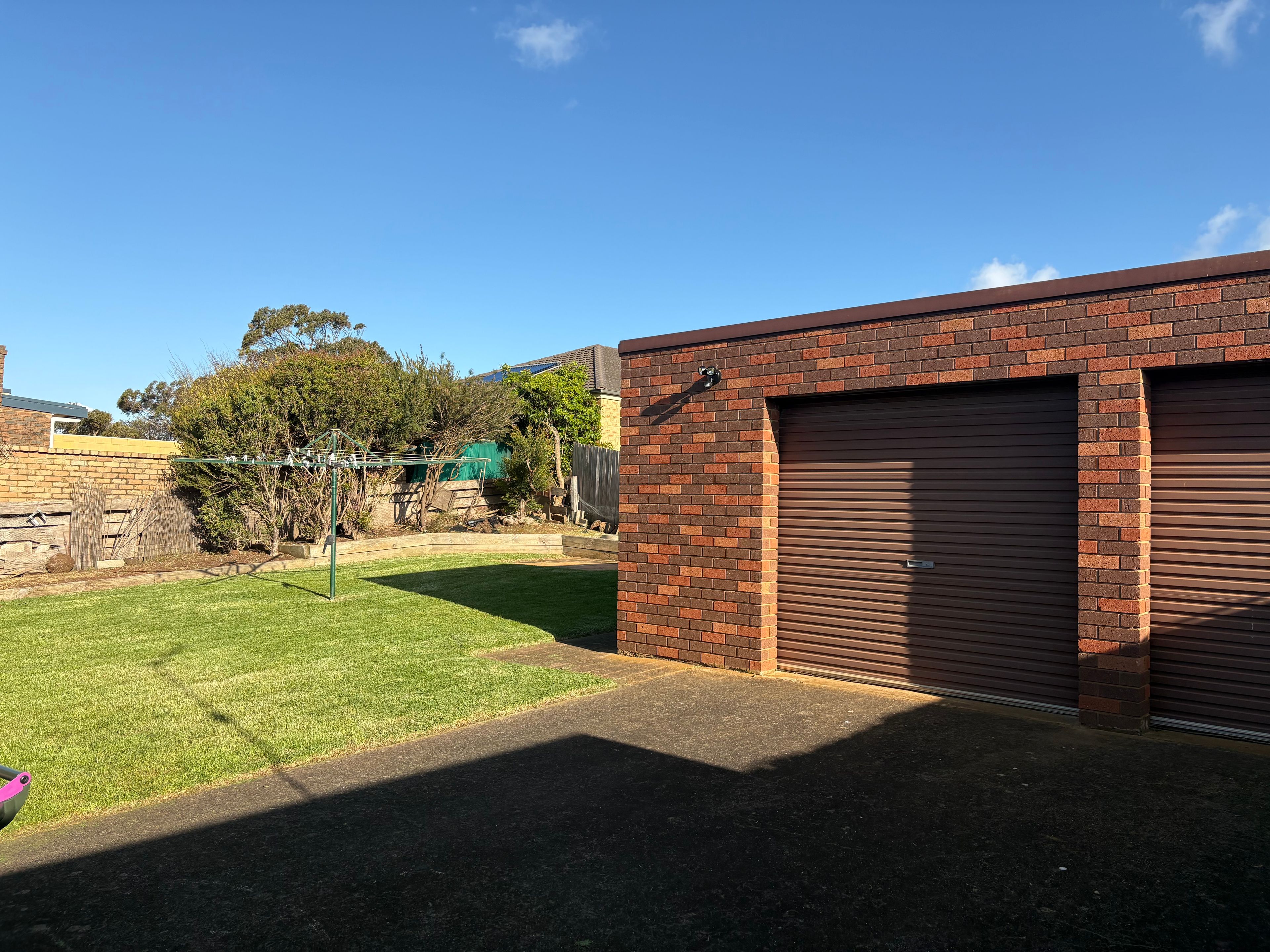 27 Karana Drive — photo 7 of 7