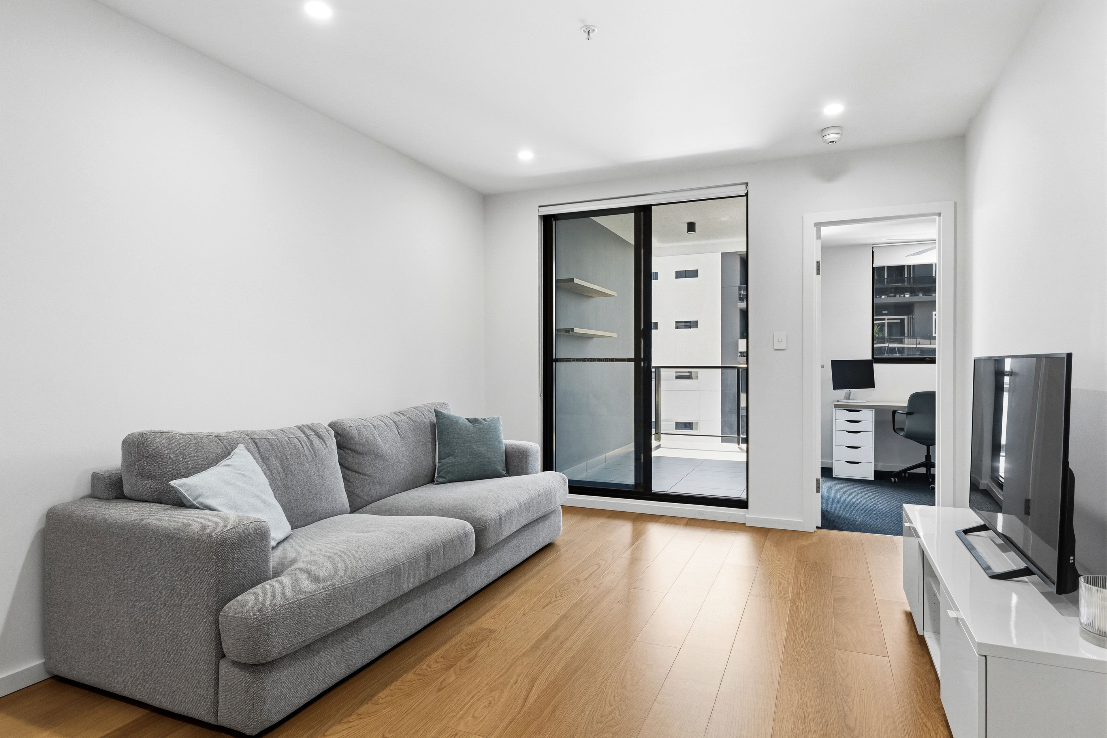 505/143 Halifax Street — photo 5 of 14