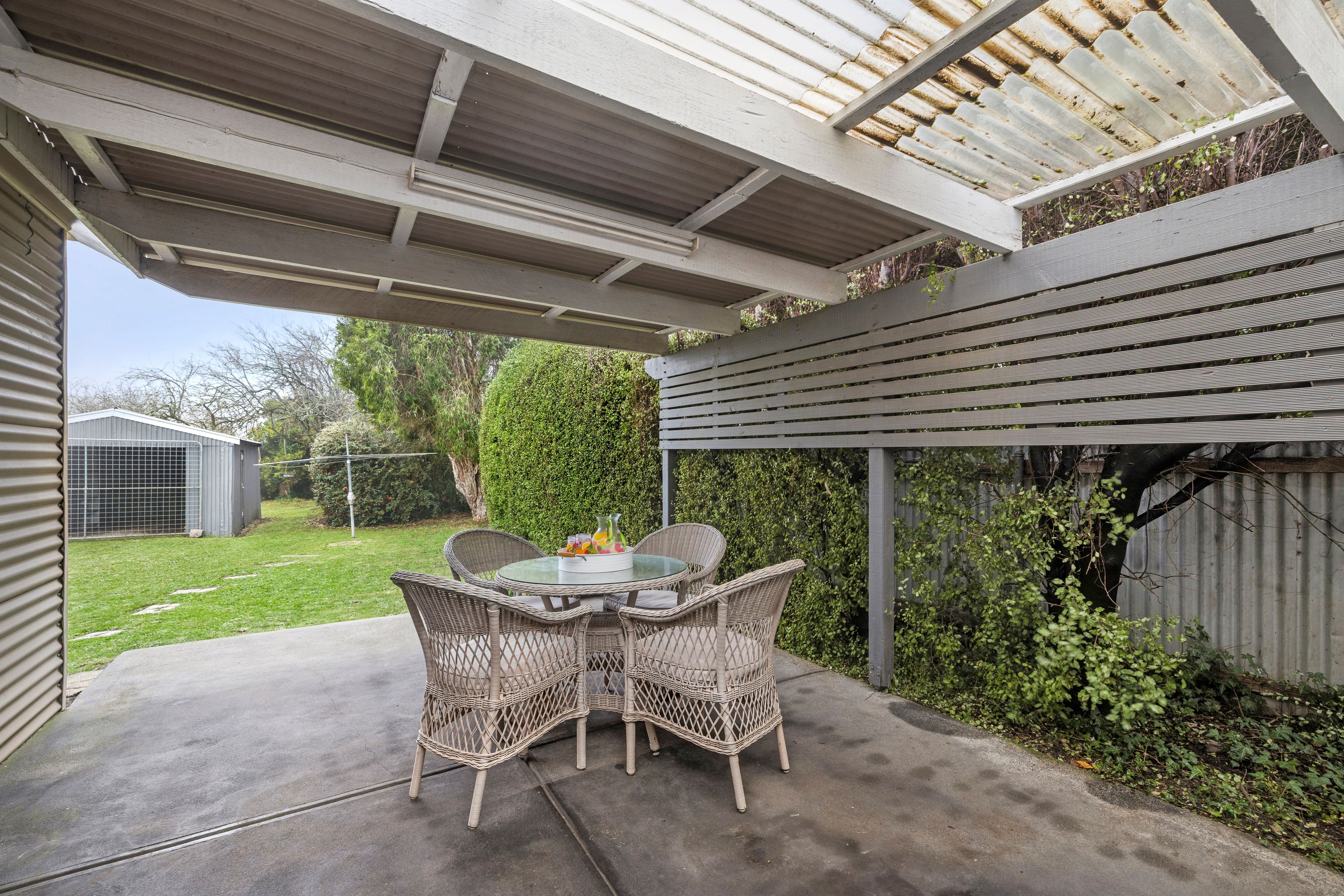 42 Hutton Street — photo 10 of 17