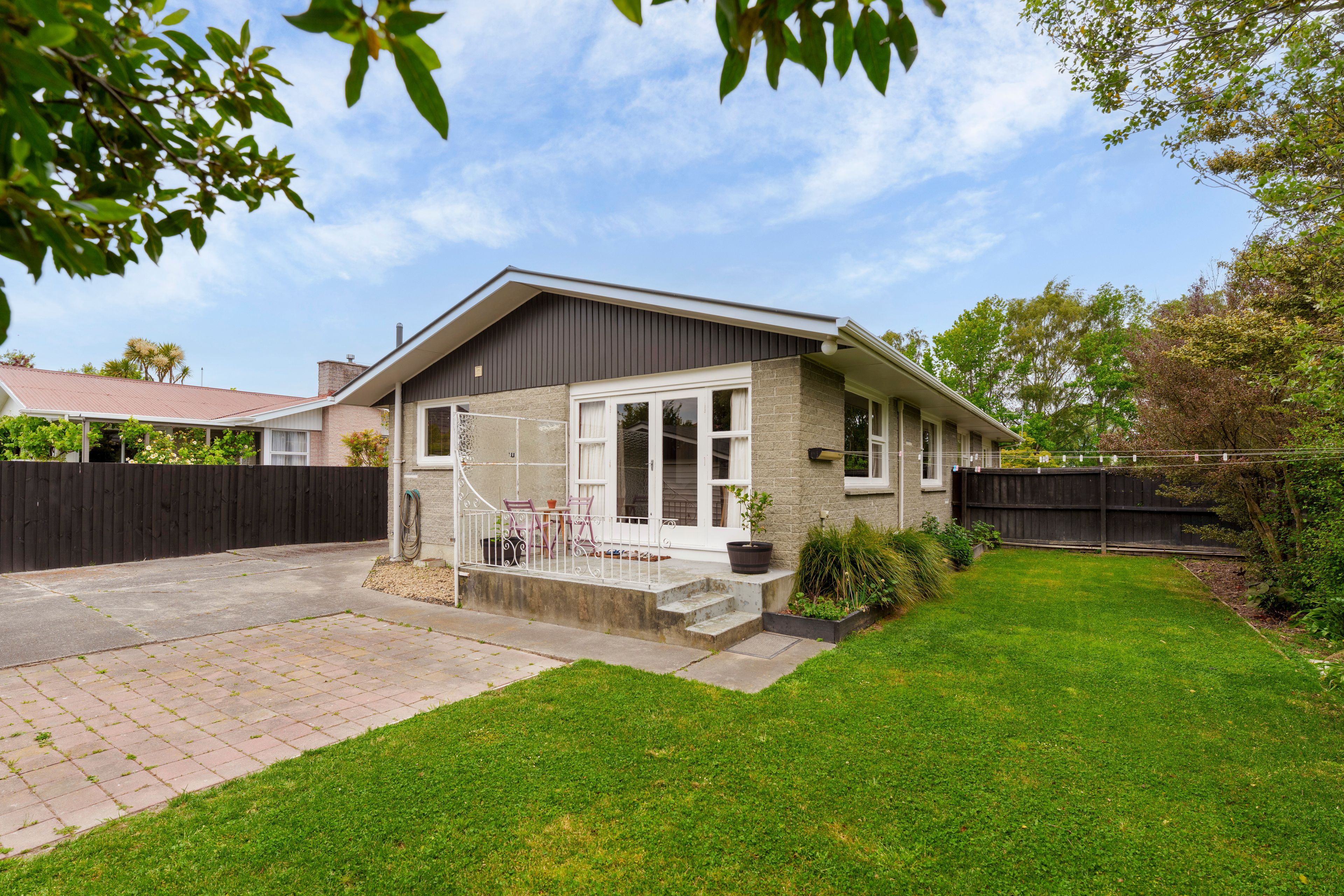 2/37 Lochee Road, Upper Riccarton, Christchurch City 8024 - Sold House ...