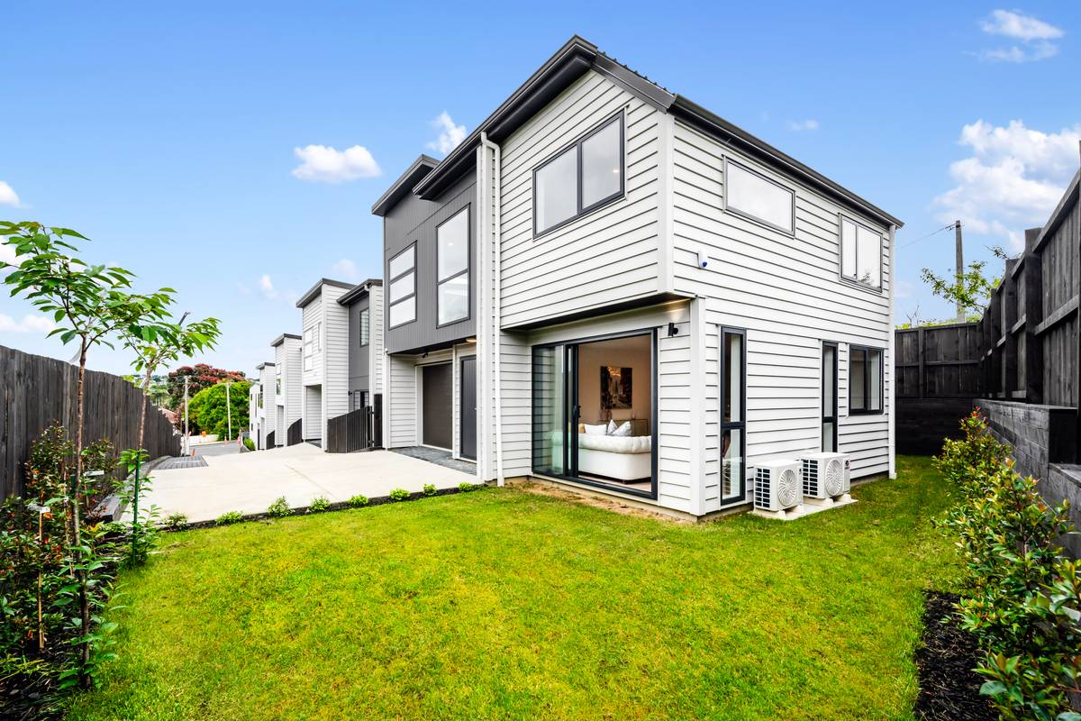 1/82 White Swan Road, Mount Roskill, Auckland City Real Estate Ray