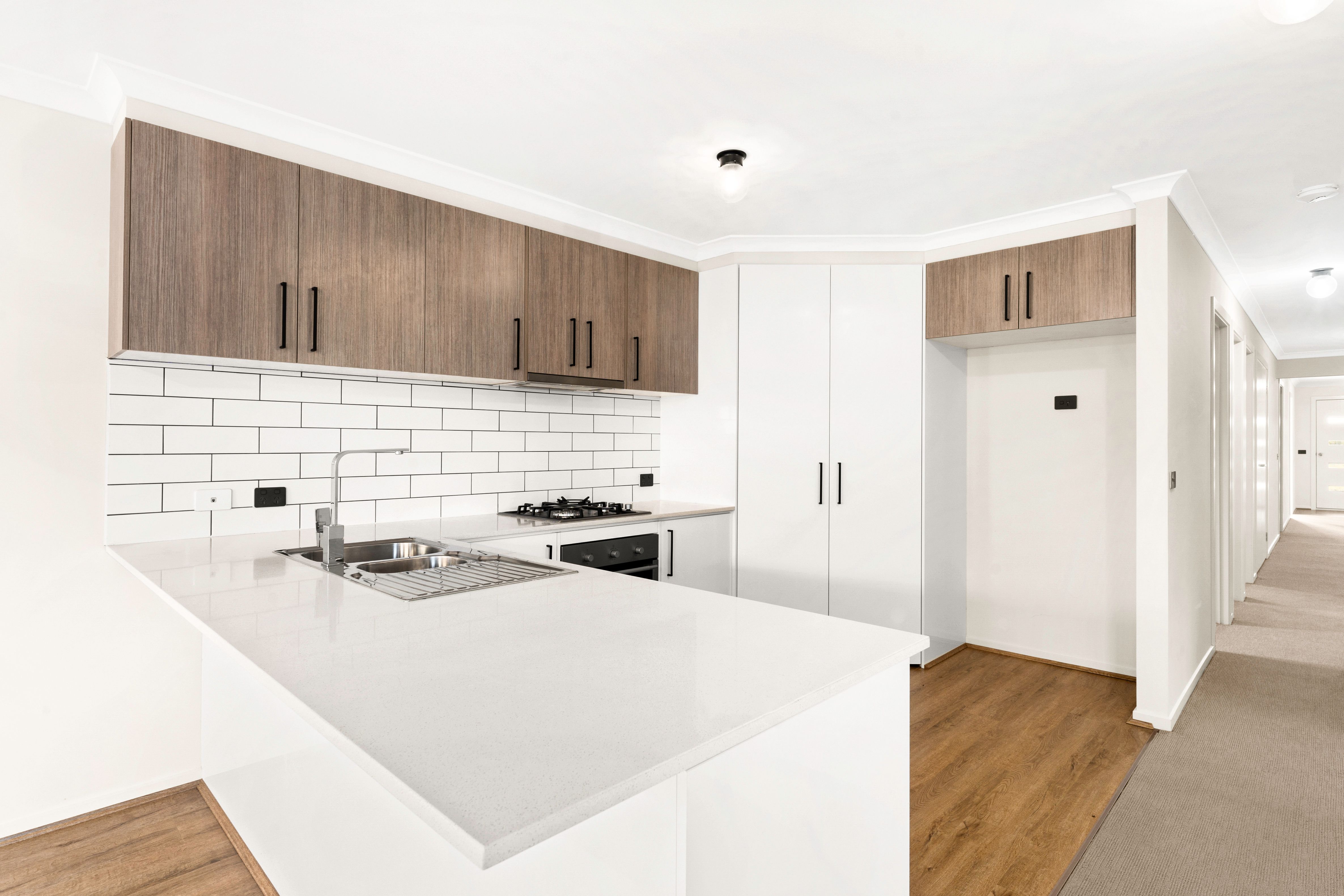 27 Orleana Way, Clyde North, VIC 3978