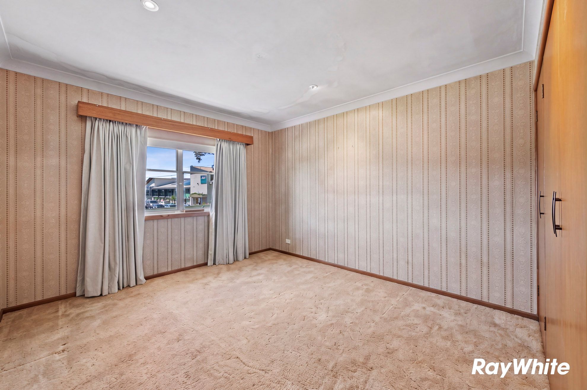 61 St Vincent Street — photo 10 of 20