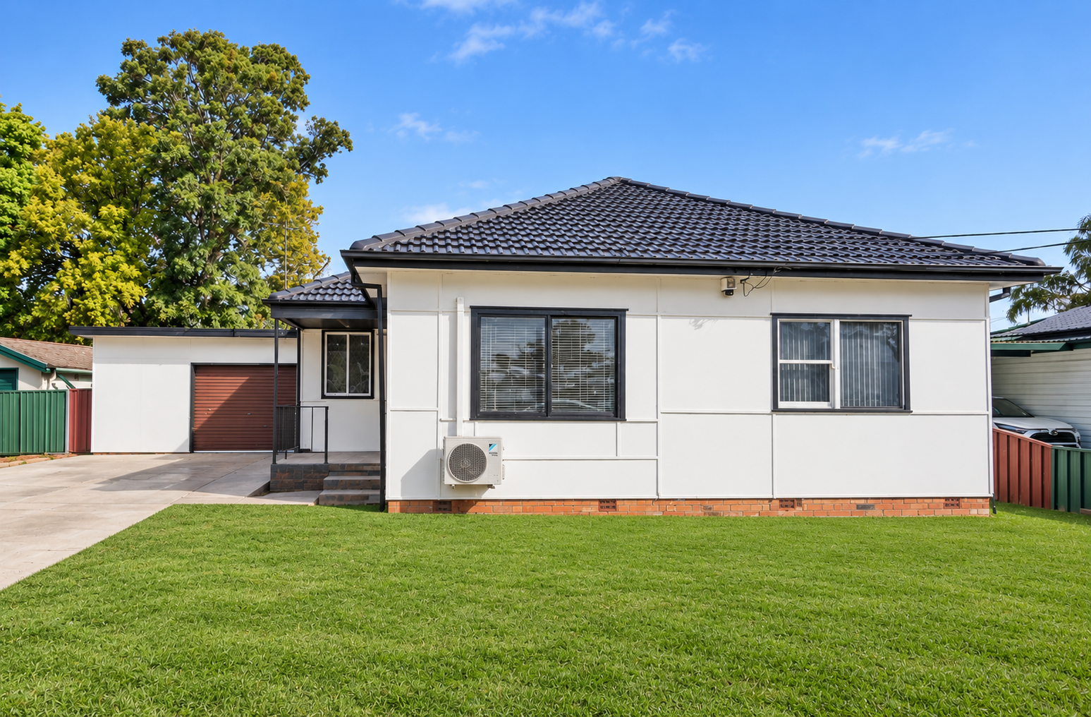 7 Jackaranda Road — photo 2 of 15
