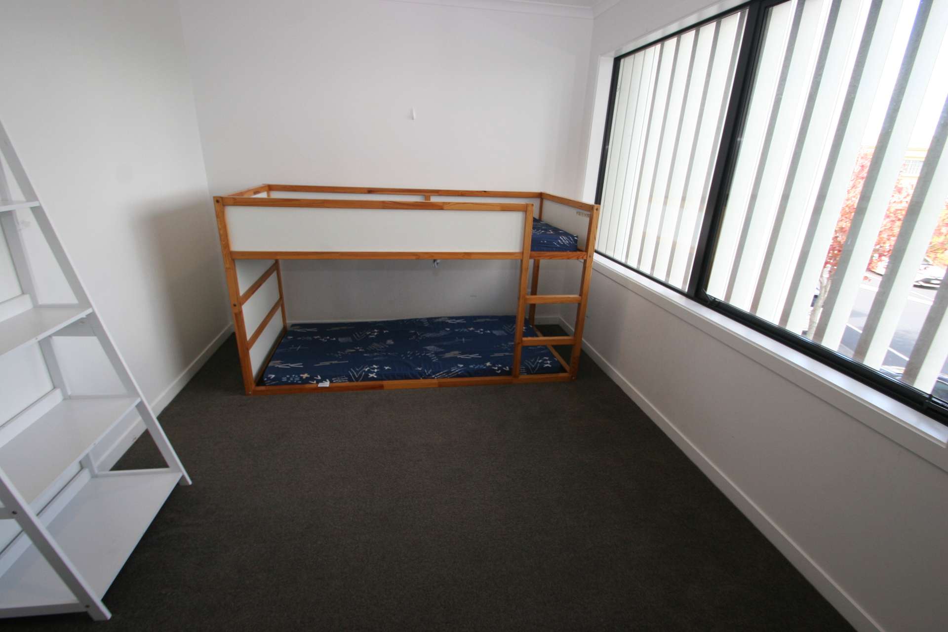 11 Hudson Bay Road photo 9