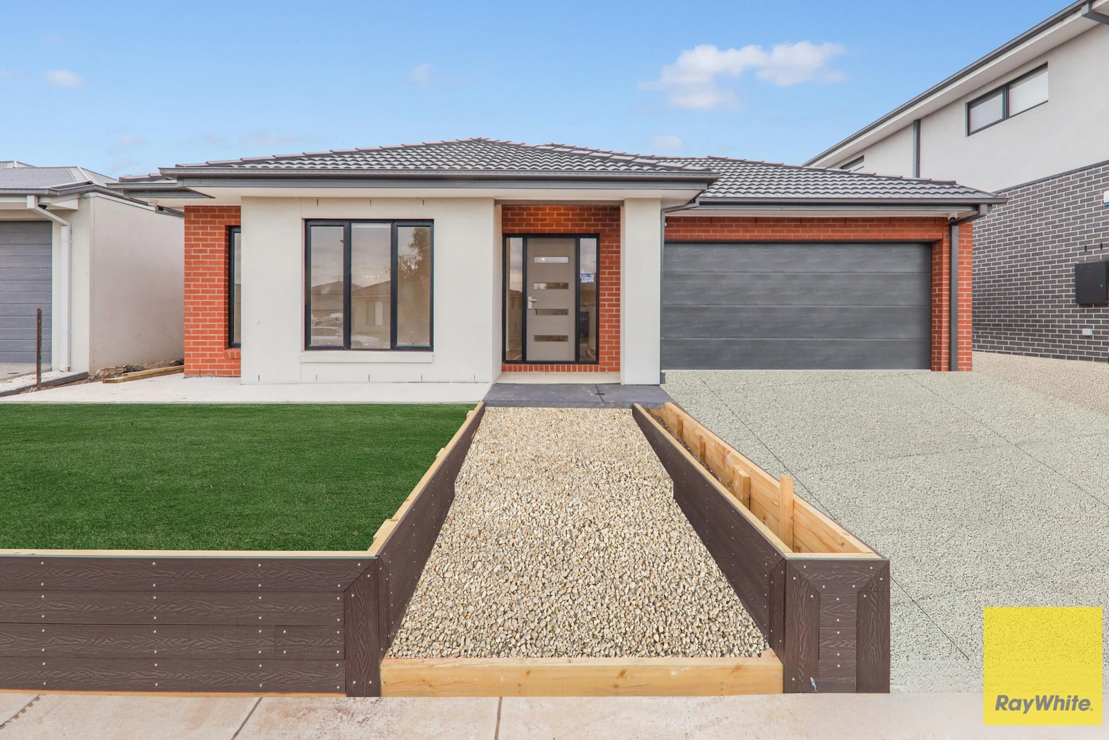 15 Hutchison Road, Mambourin, VIC 3024