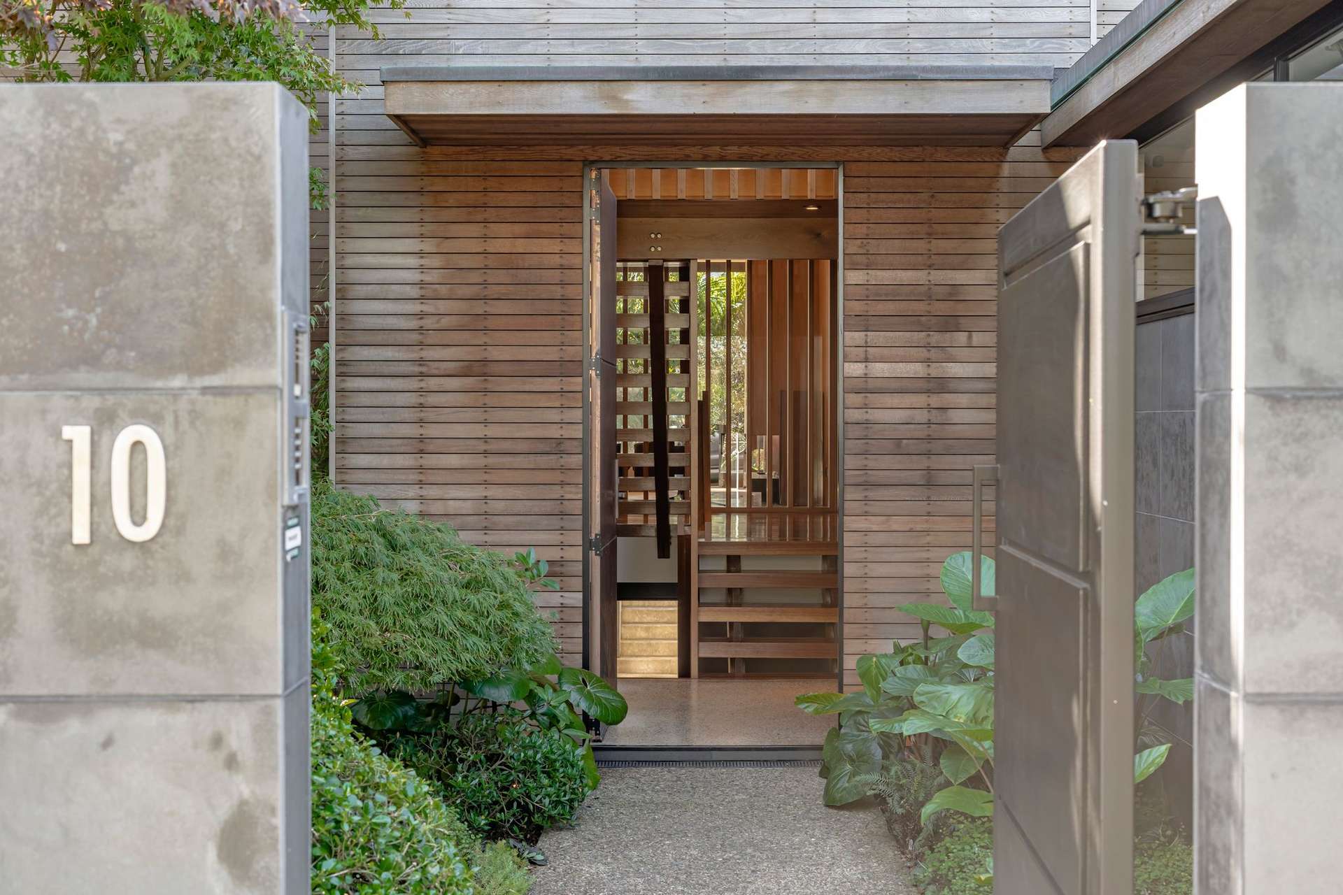 10 Springcombe Road photo 34