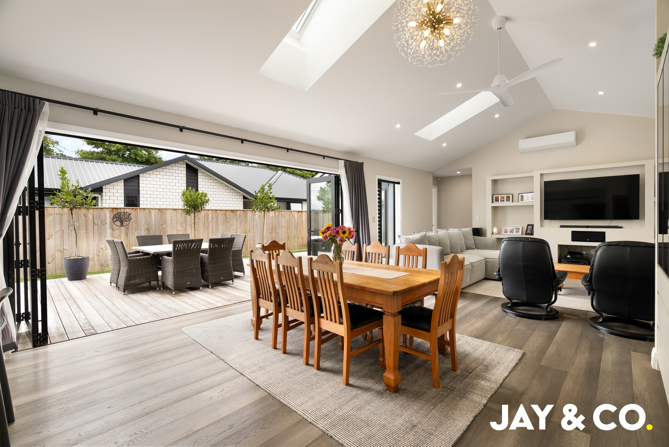 2 Munro Oak Lane, Clevedon, Manukau City