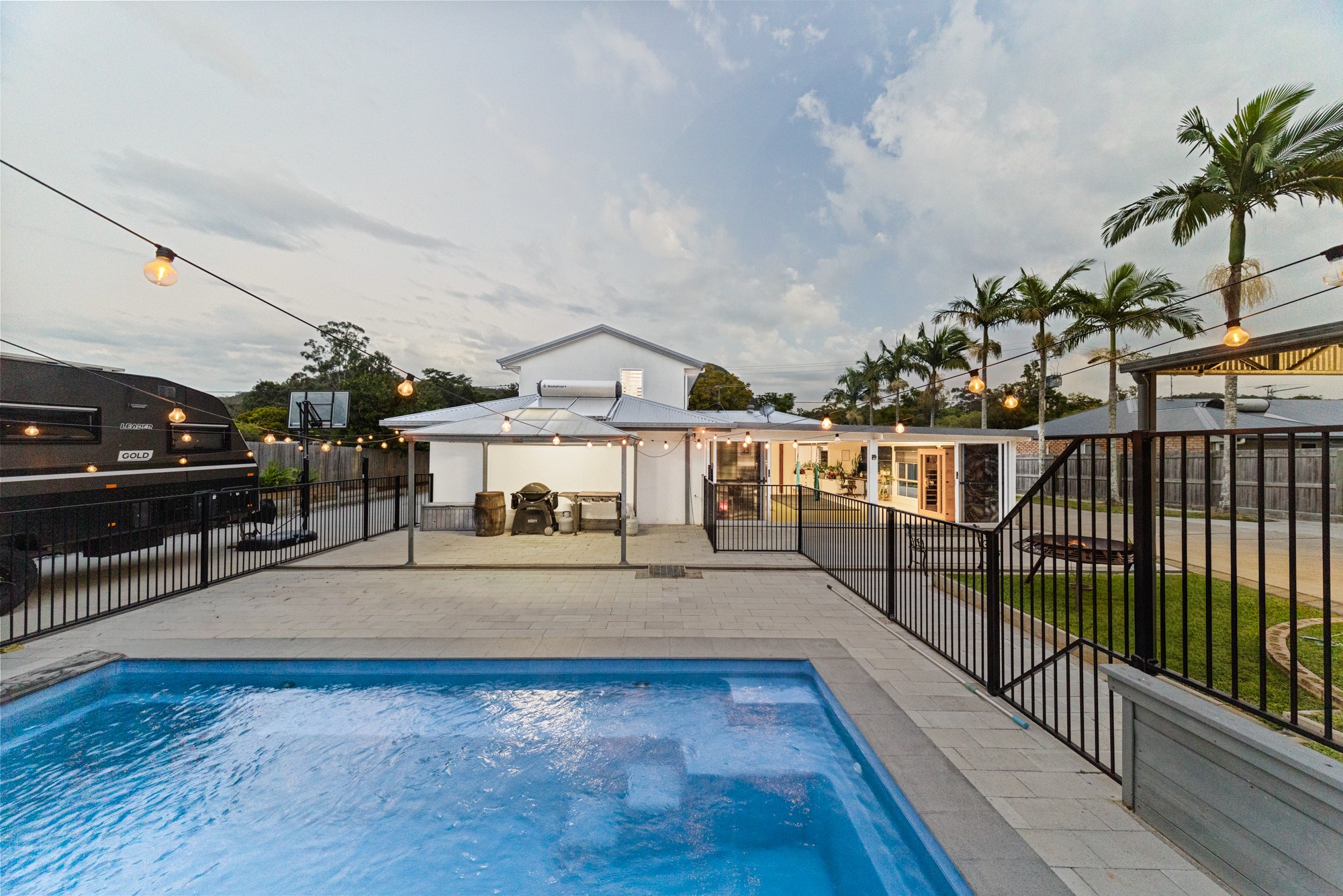11 Parkview Road, Glass House Mountains, QLD 4518
