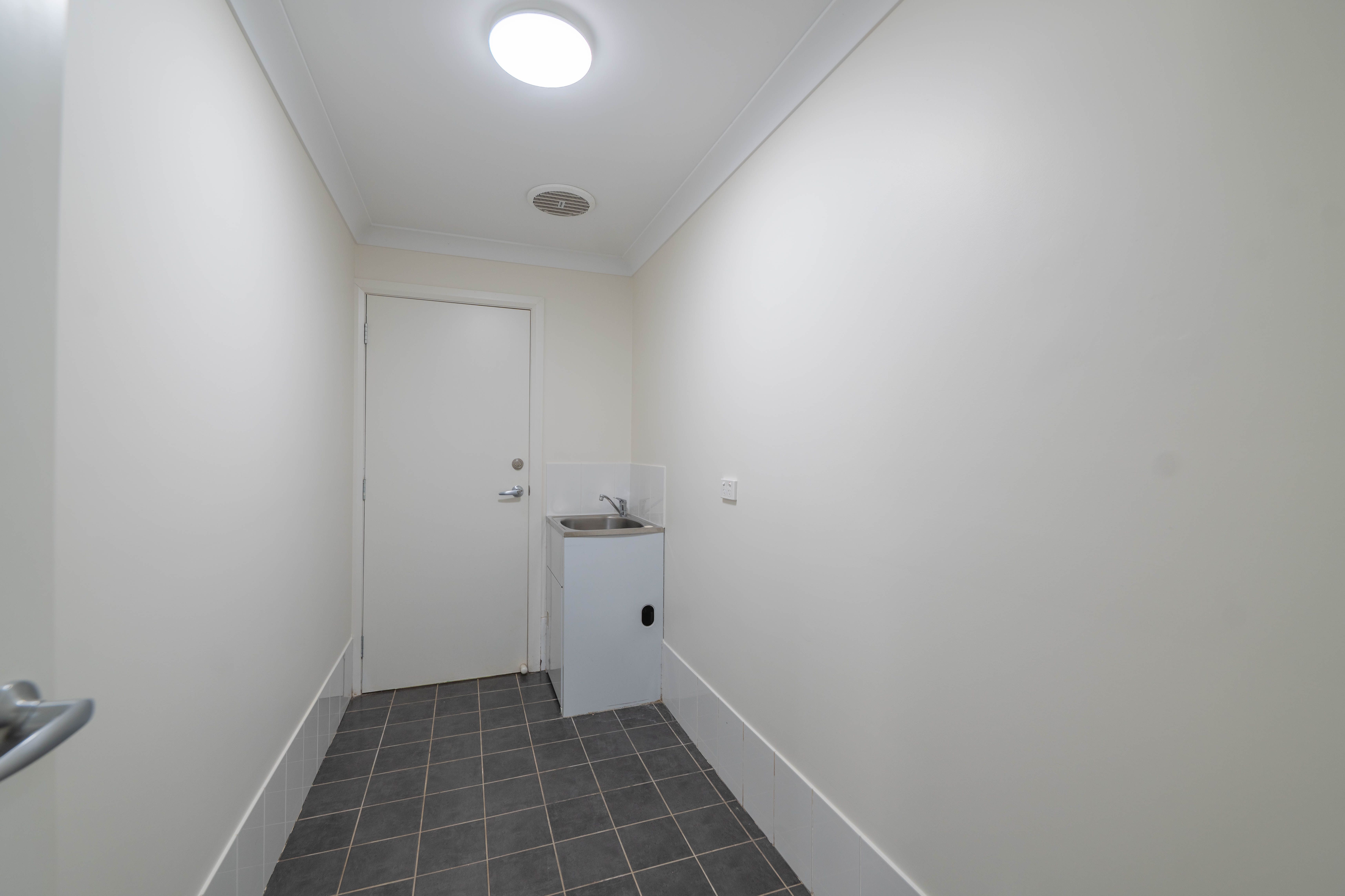 8 Yasmine Court — photo 18 of 20