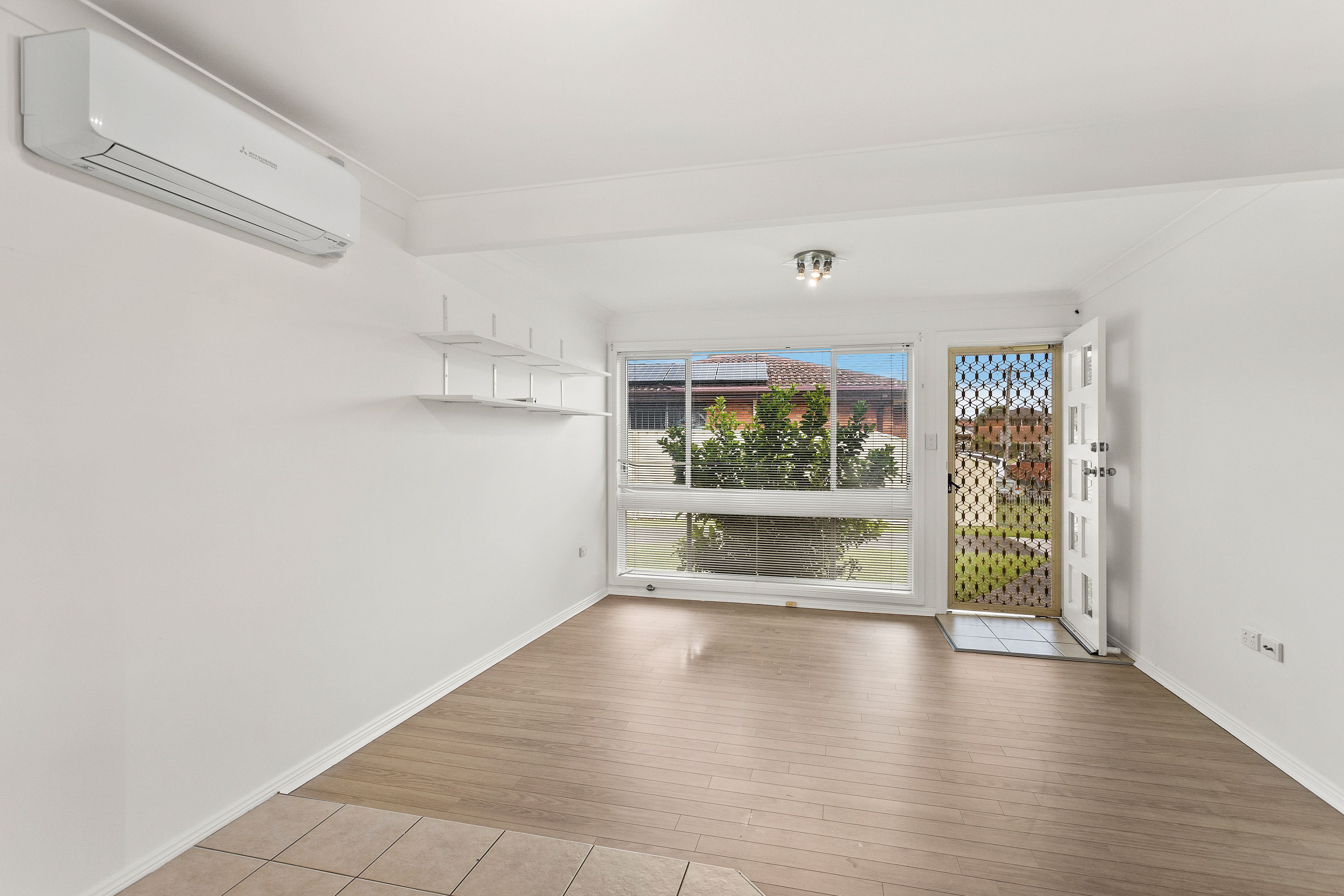 1/6 Lachlan Avenue, Barrack Heights, NSW 2528