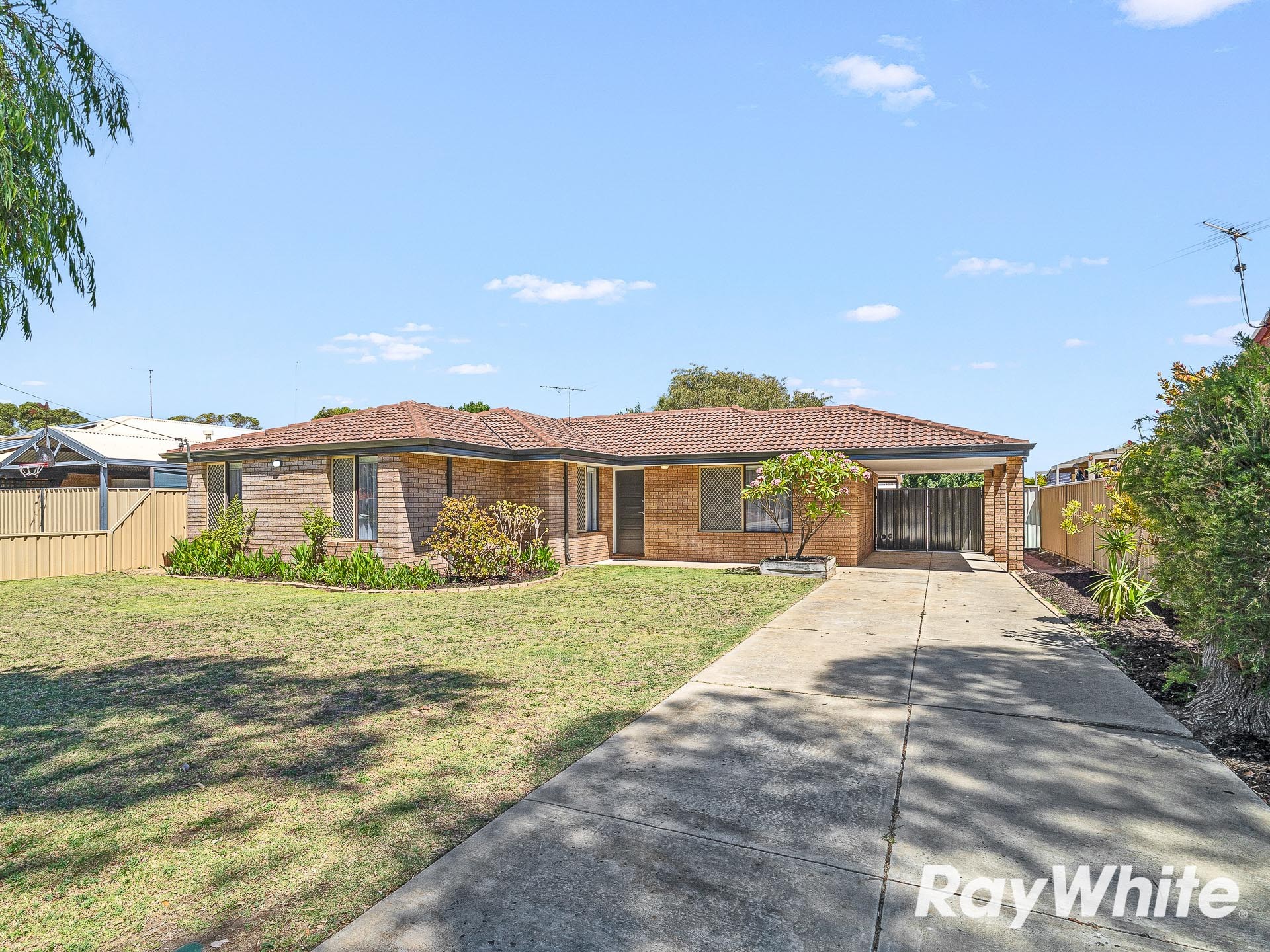 6 Boolardy Road, Golden Bay, WA 6174