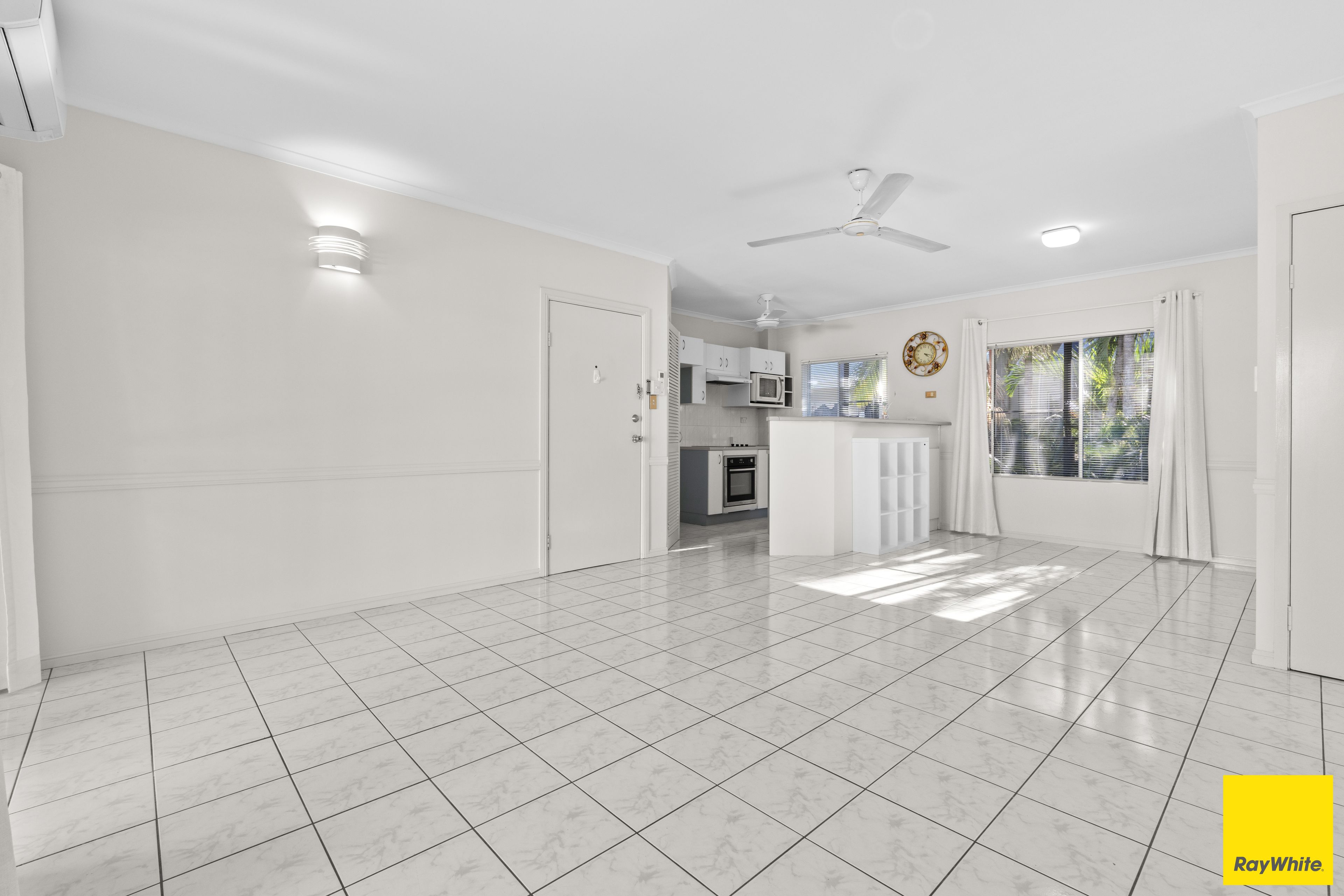 3/8 Brown Street, Woree, QLD 4868