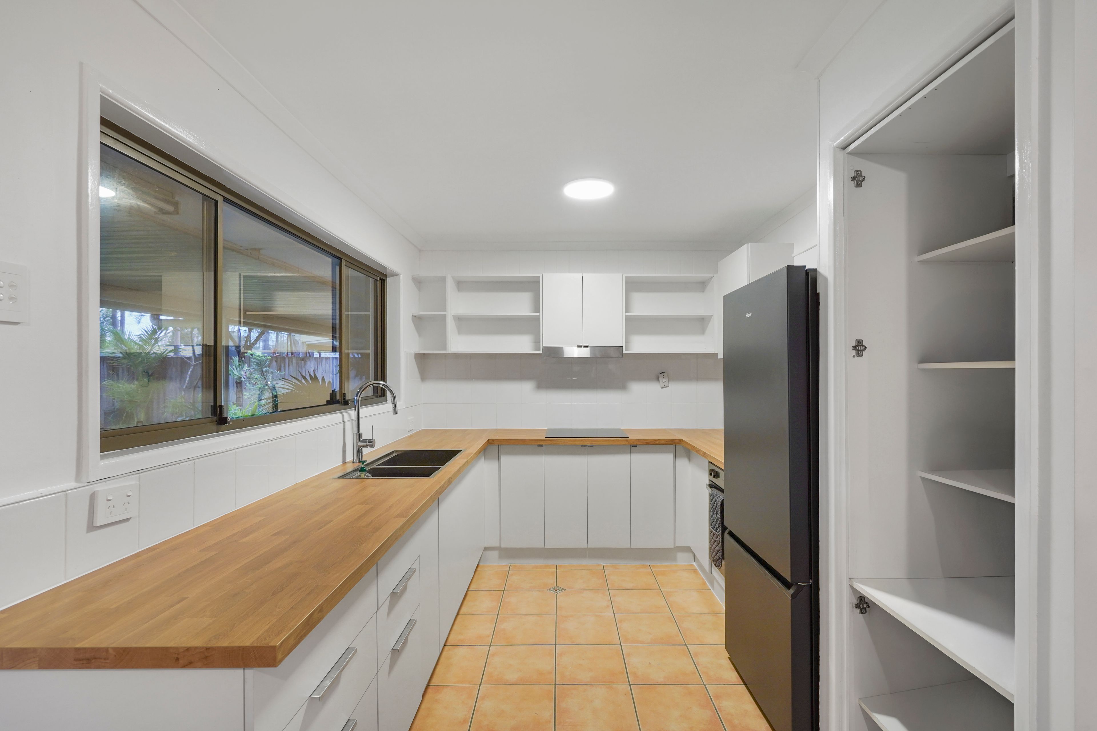 18 Barrack Street — photo 10 of 15