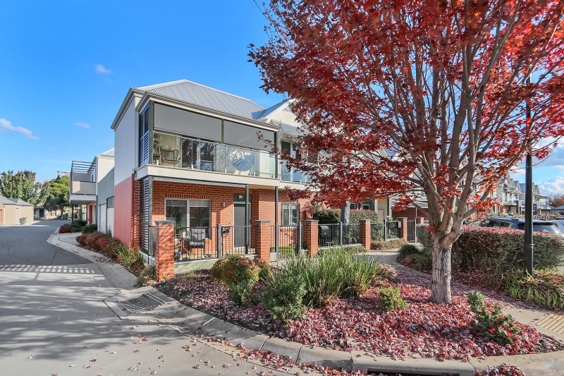 11 Elmwood Circuit, Wodonga, VIC 3690