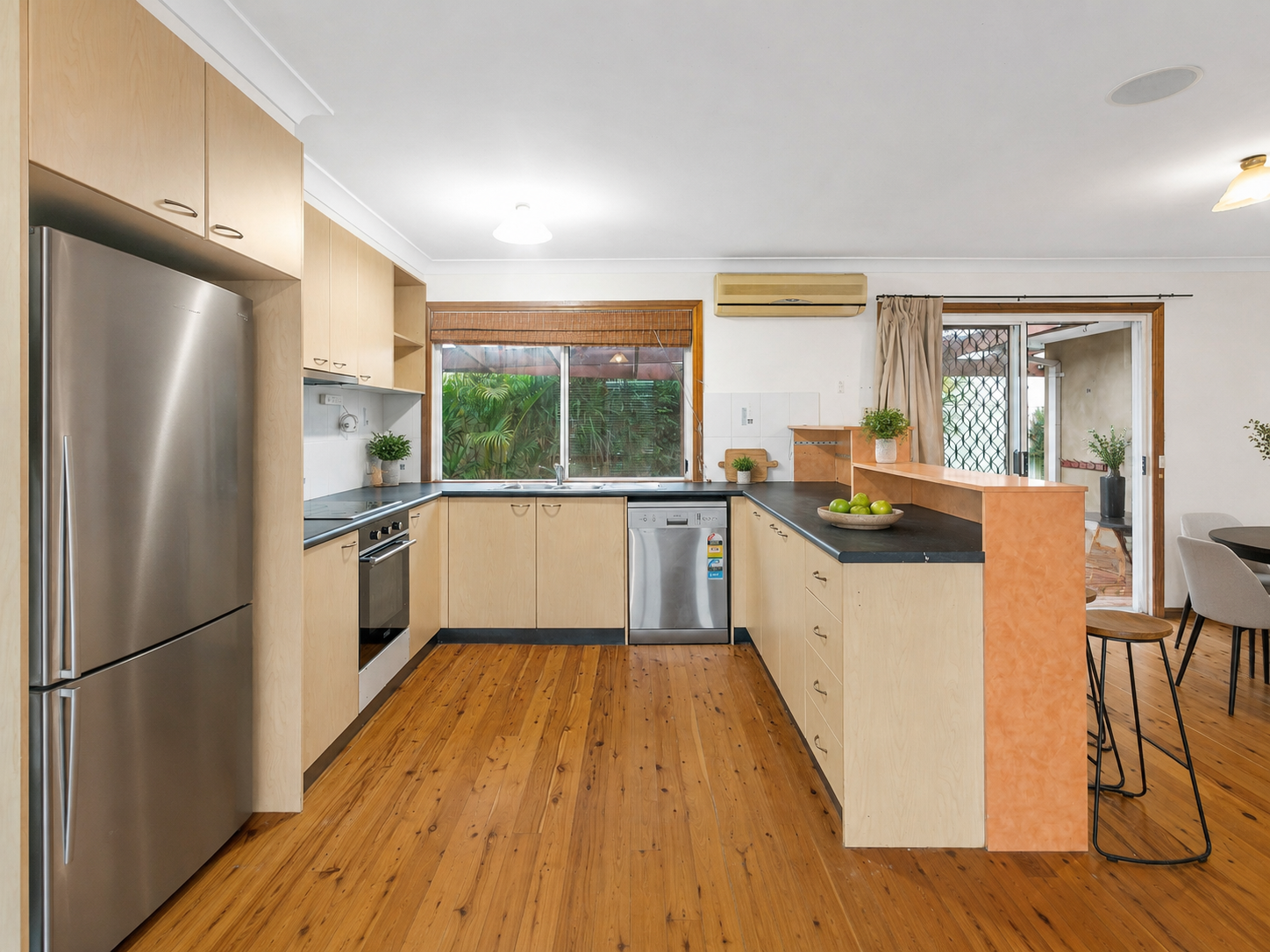4 Derwent Place — photo 2 of 7